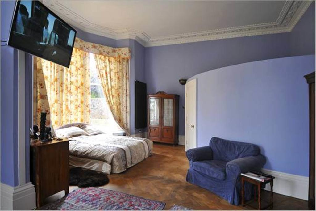 Aparthotel Delamere Court