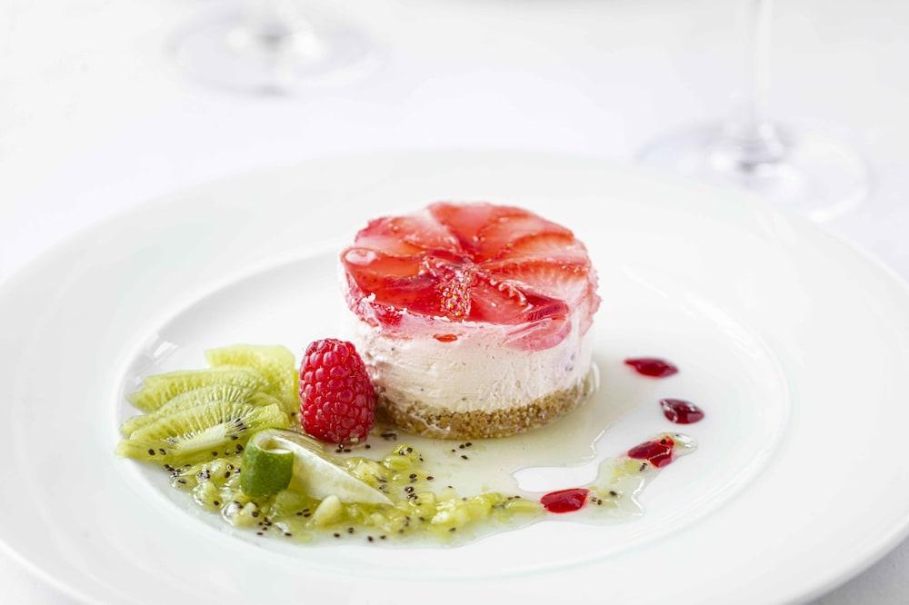 The Grand Hotel 4*