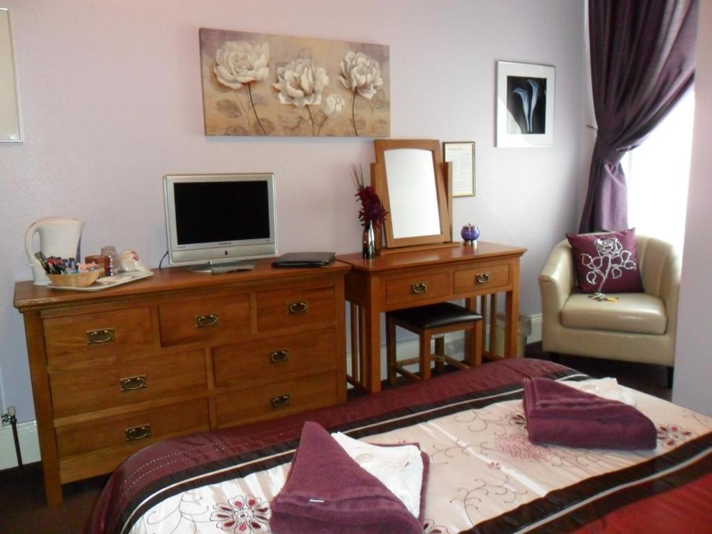 Exton House Guest house