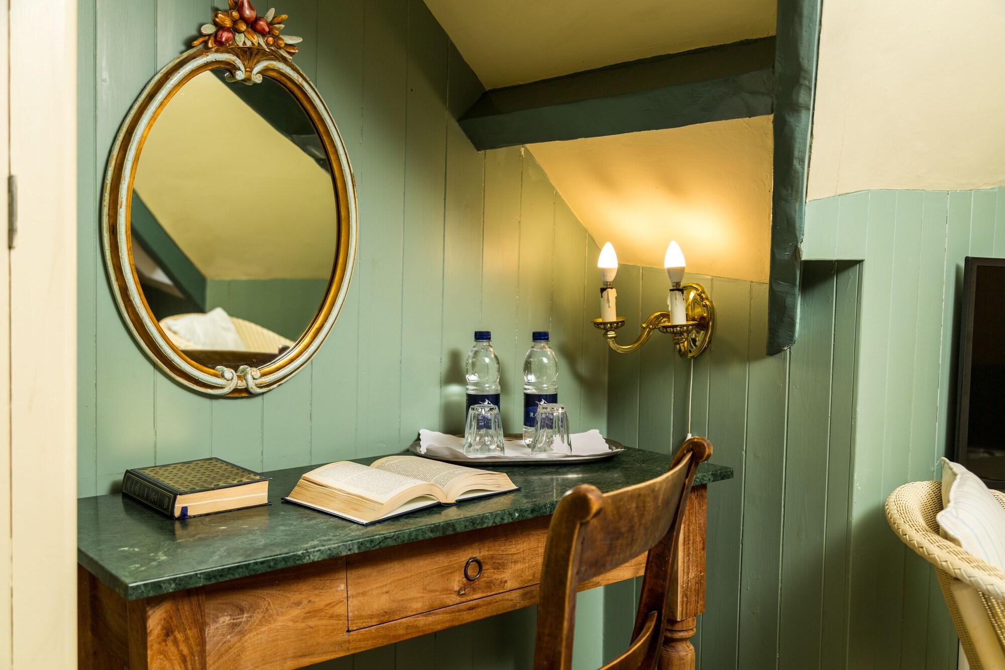 Hotel Orestone Manor 4*