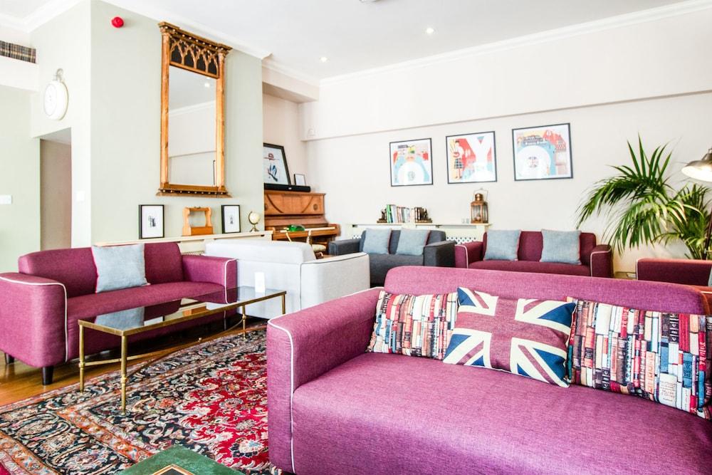 Hotel Orestone Manor