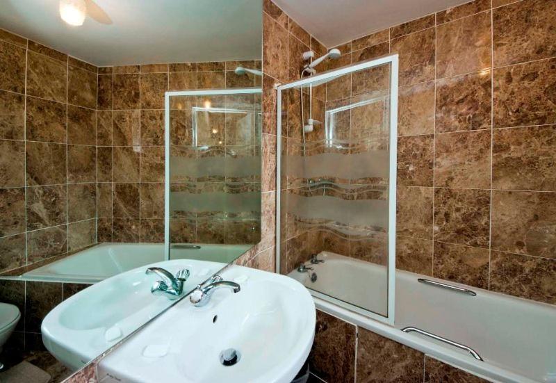 Ashurst Guest house