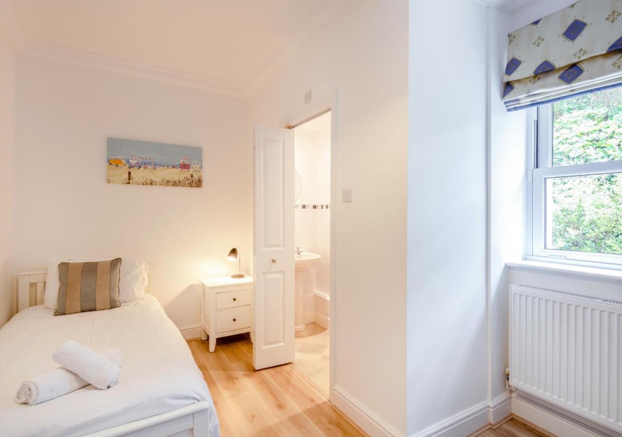 10 Riviera Holiday home