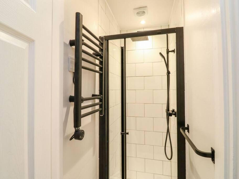 Apartment Cozy Seaside Hideaway With Free Parking Torquay