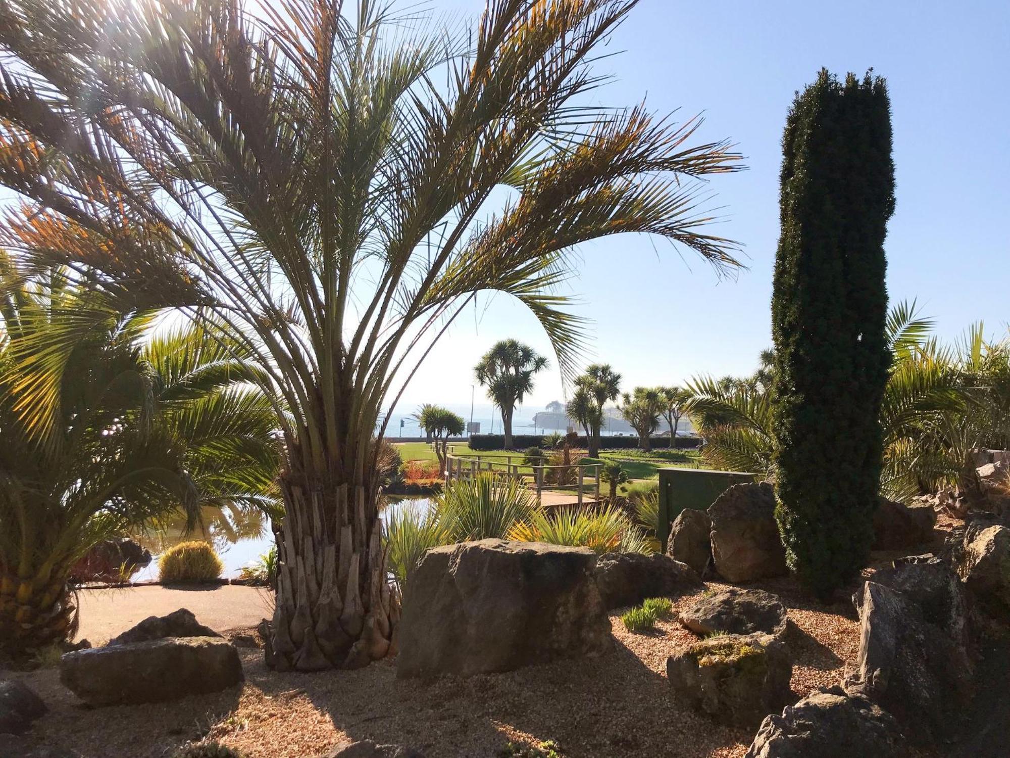 Sea View Apartment, 7 Ellington Court * Torquay