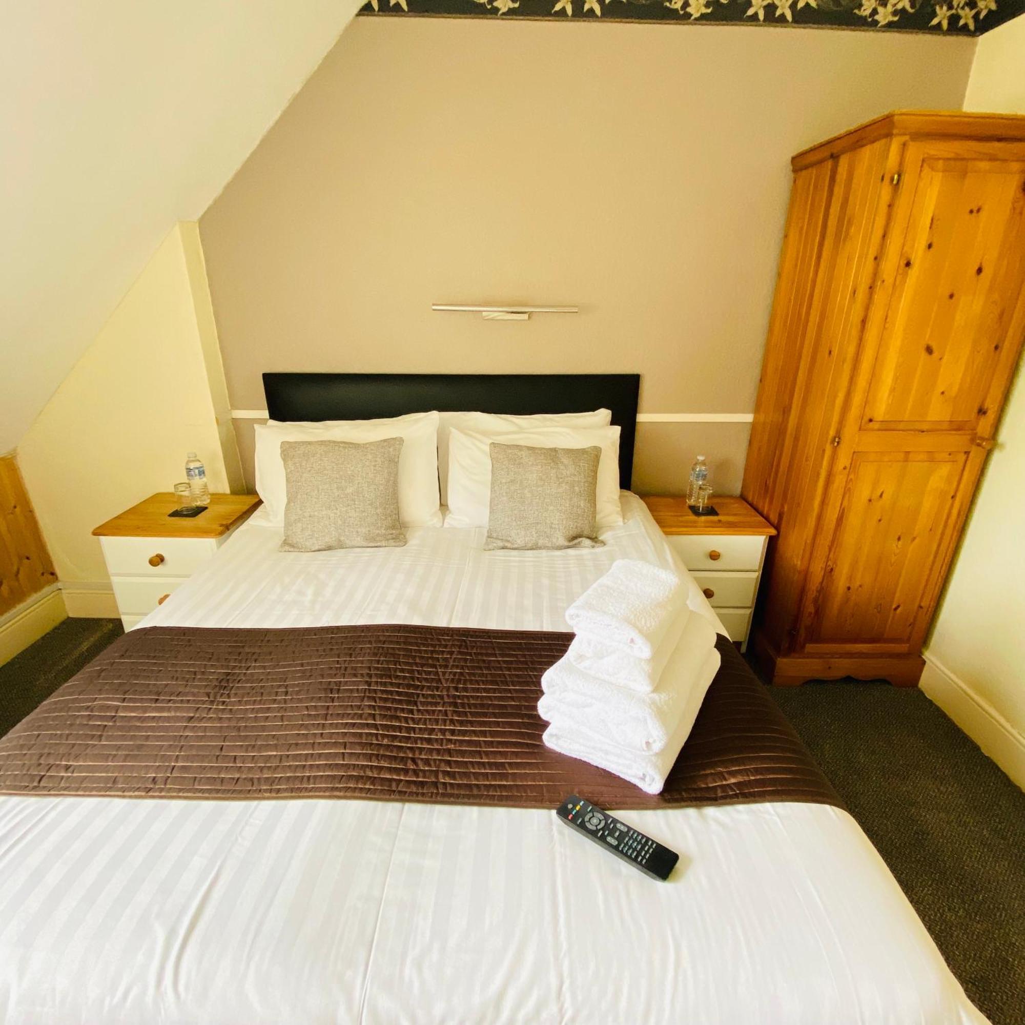 Tusker (adults Only) 2* Torquay