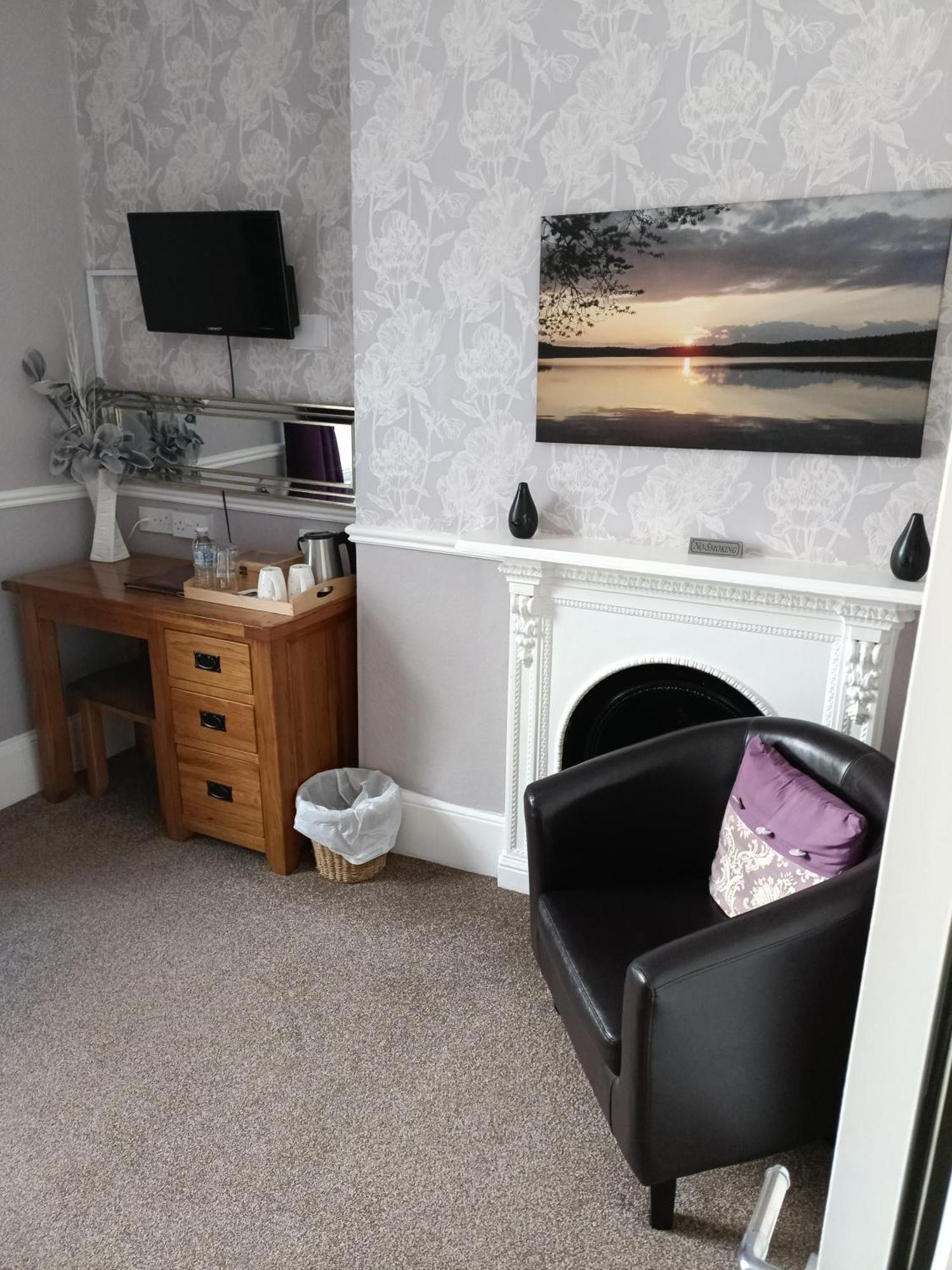Lawnswood 4* Torquay