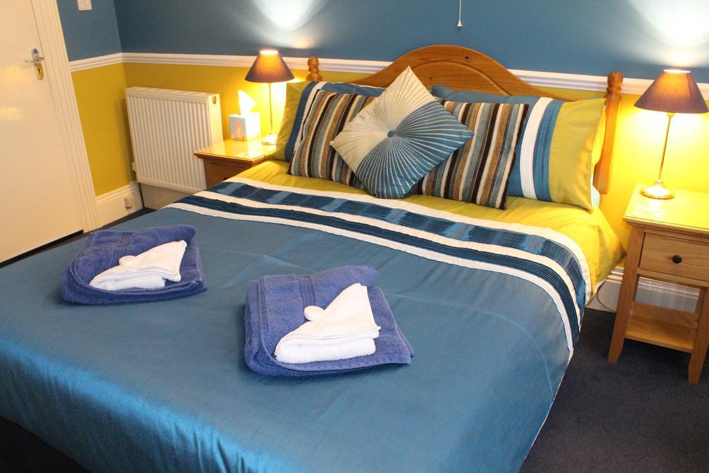 Exton House 4*