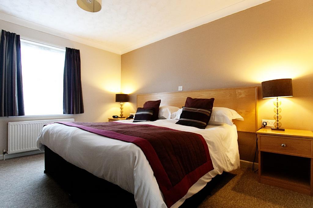 Anchorage & Hotel