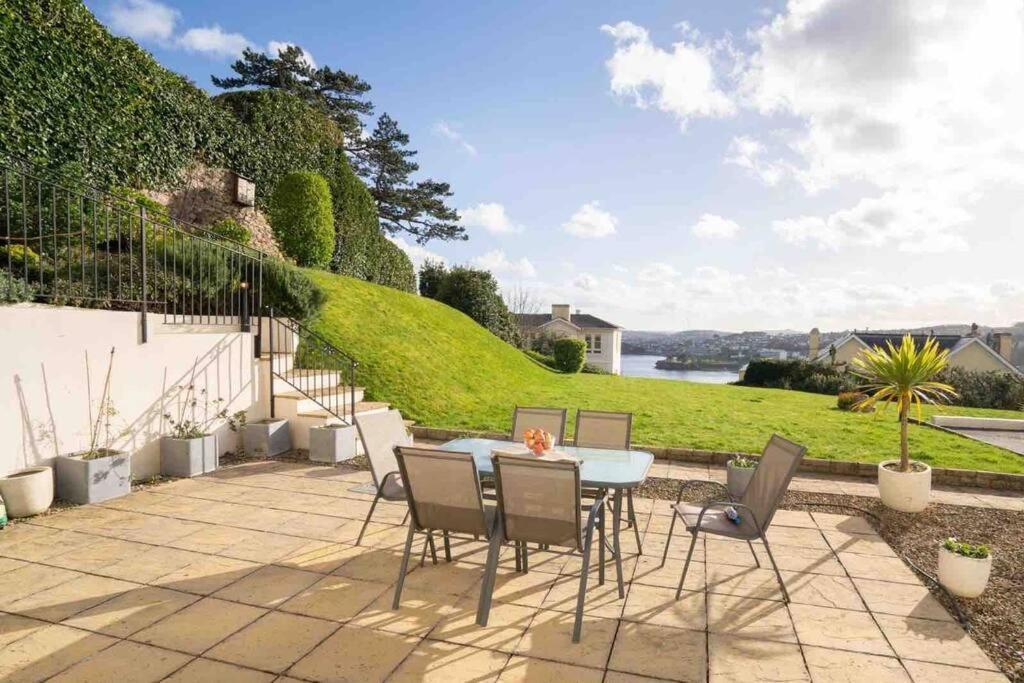 Ground Floor Sea View Private Terrace