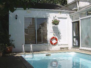 The Shirley Bed & Breakfast 4*