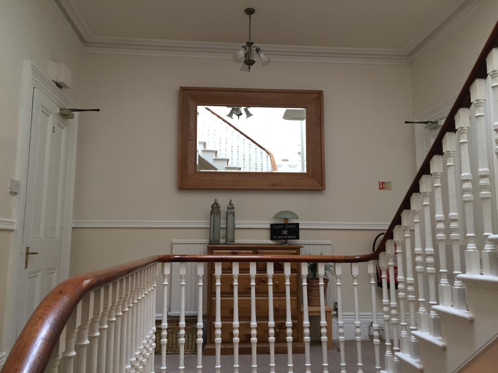 Clifton Grove Guest house 2*