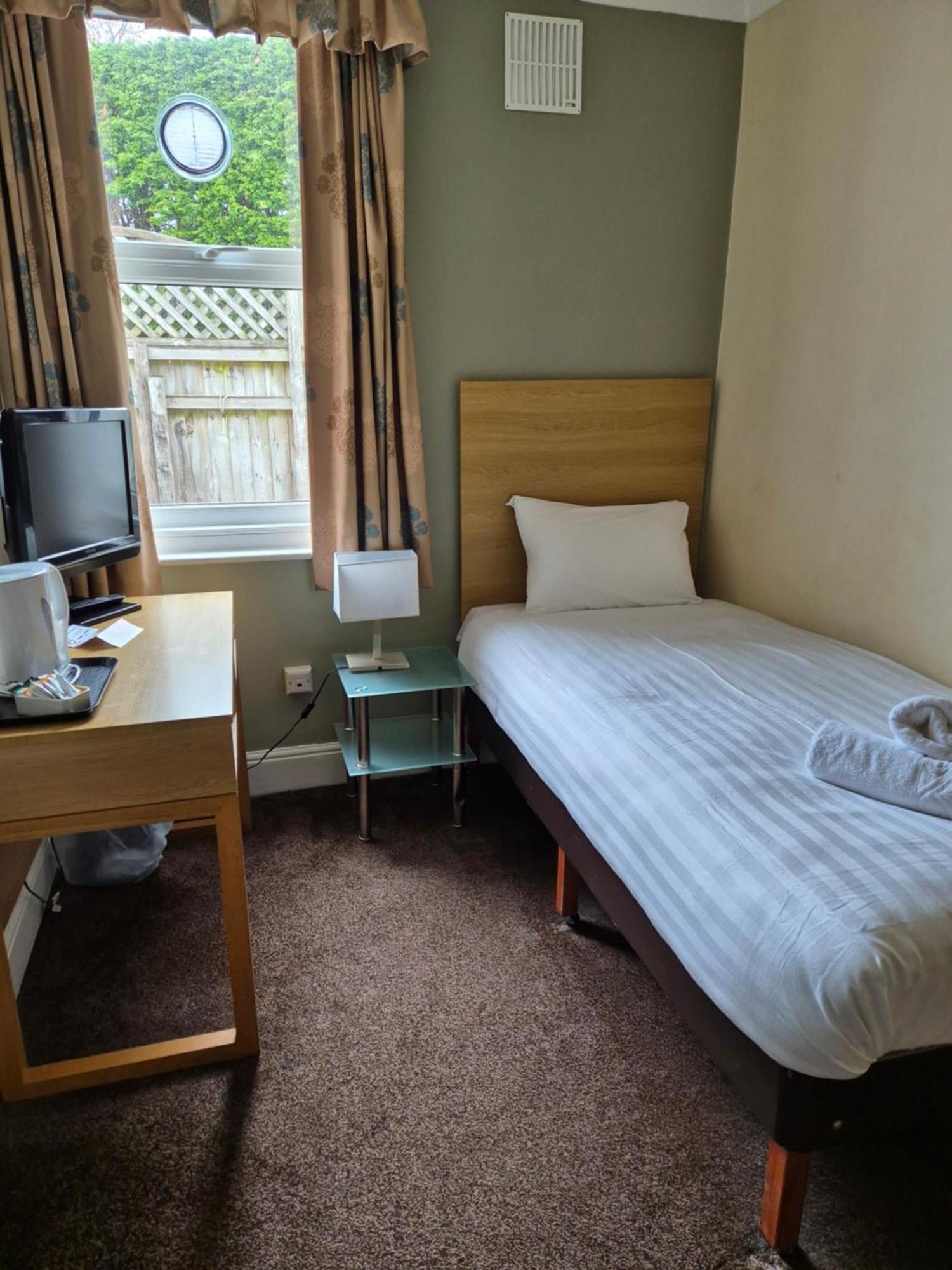 Trecarn Hotel 3*