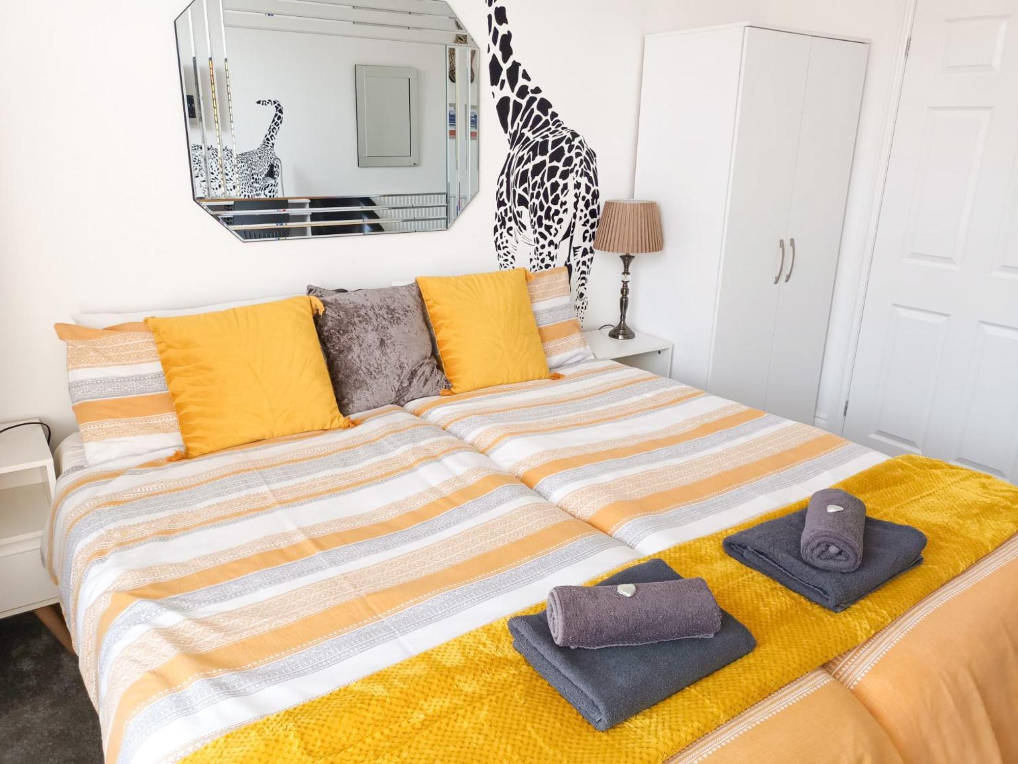 Riviera Retreat 10 Bedrooms 10 Bathrooms, Near Beach, 24 People *