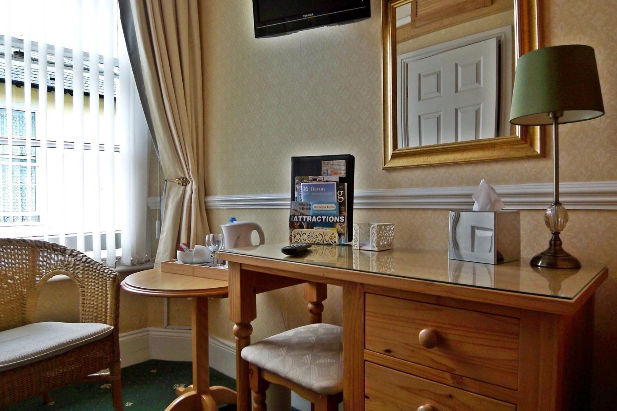 The Baytree - Exclusively For Adults Guest house