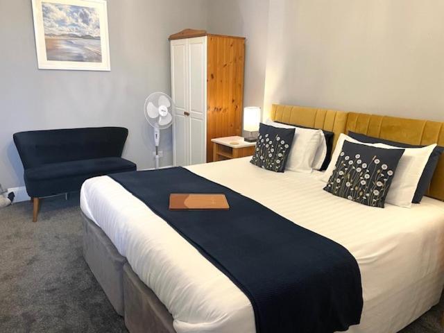 Seabreeze Guest house 4*