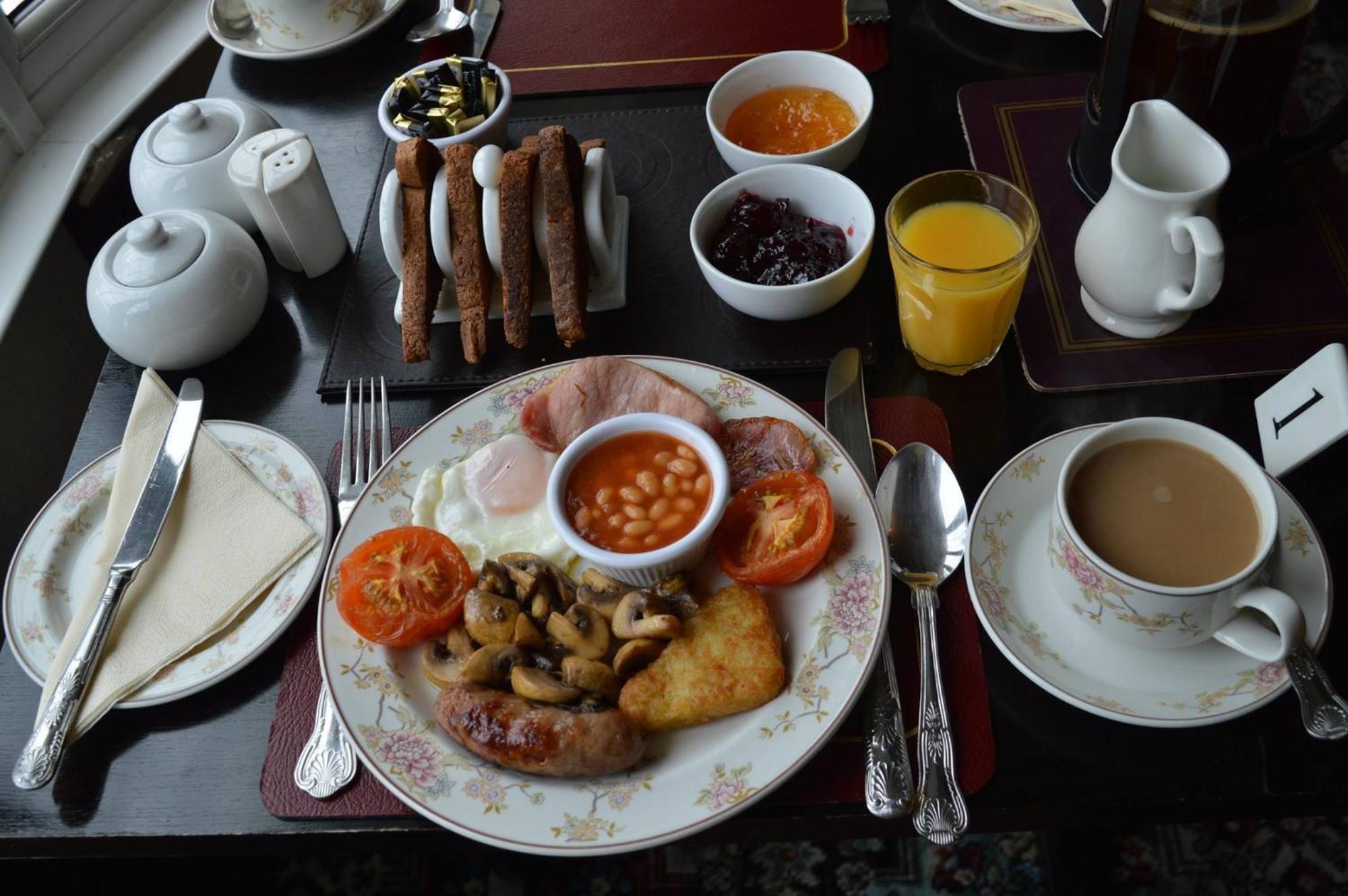 Burleigh House , A Cosy Retreat In Agatha Christie's Hometown Bed & Breakfast 4*