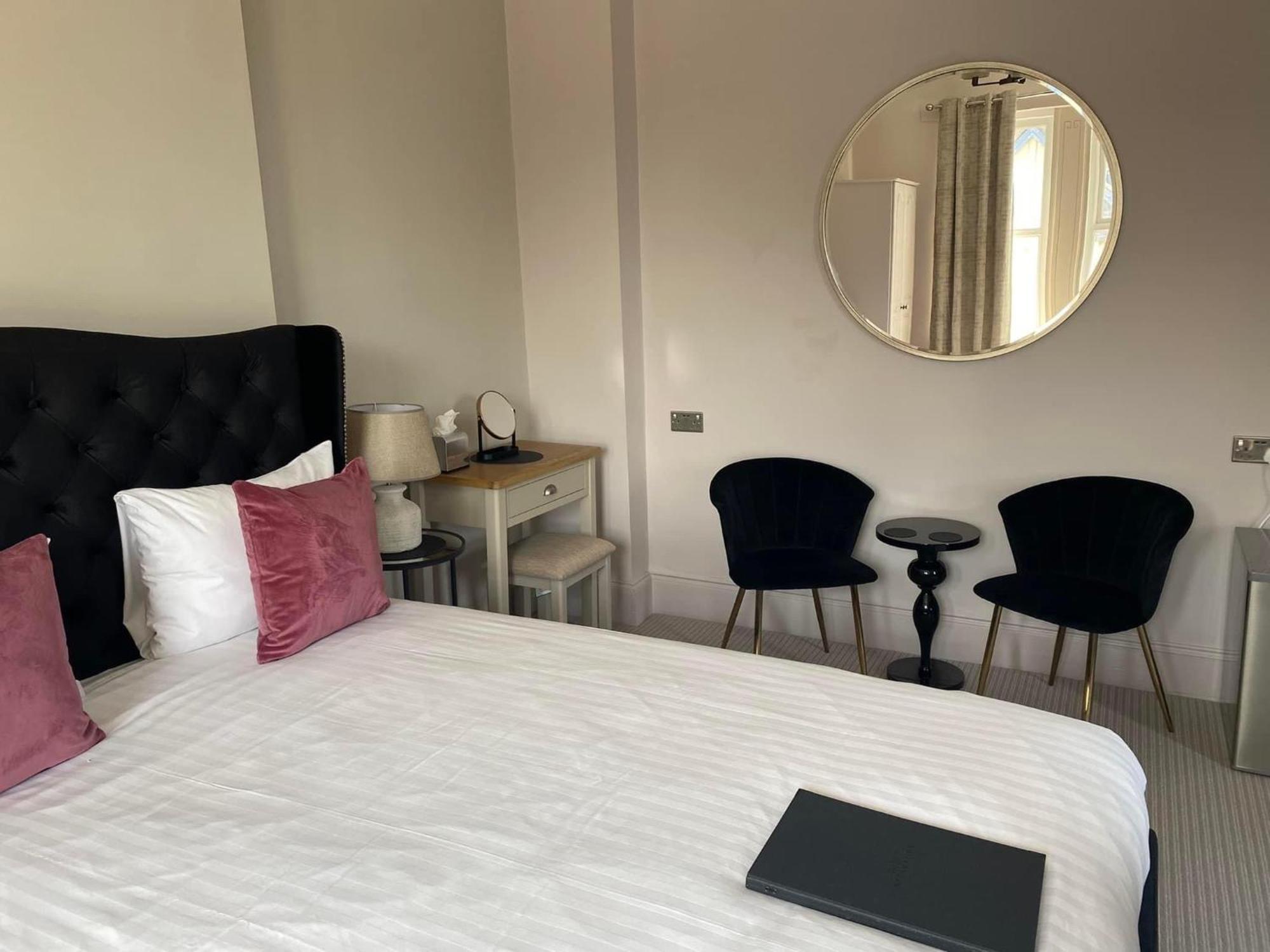 The Rosewood * Torquay