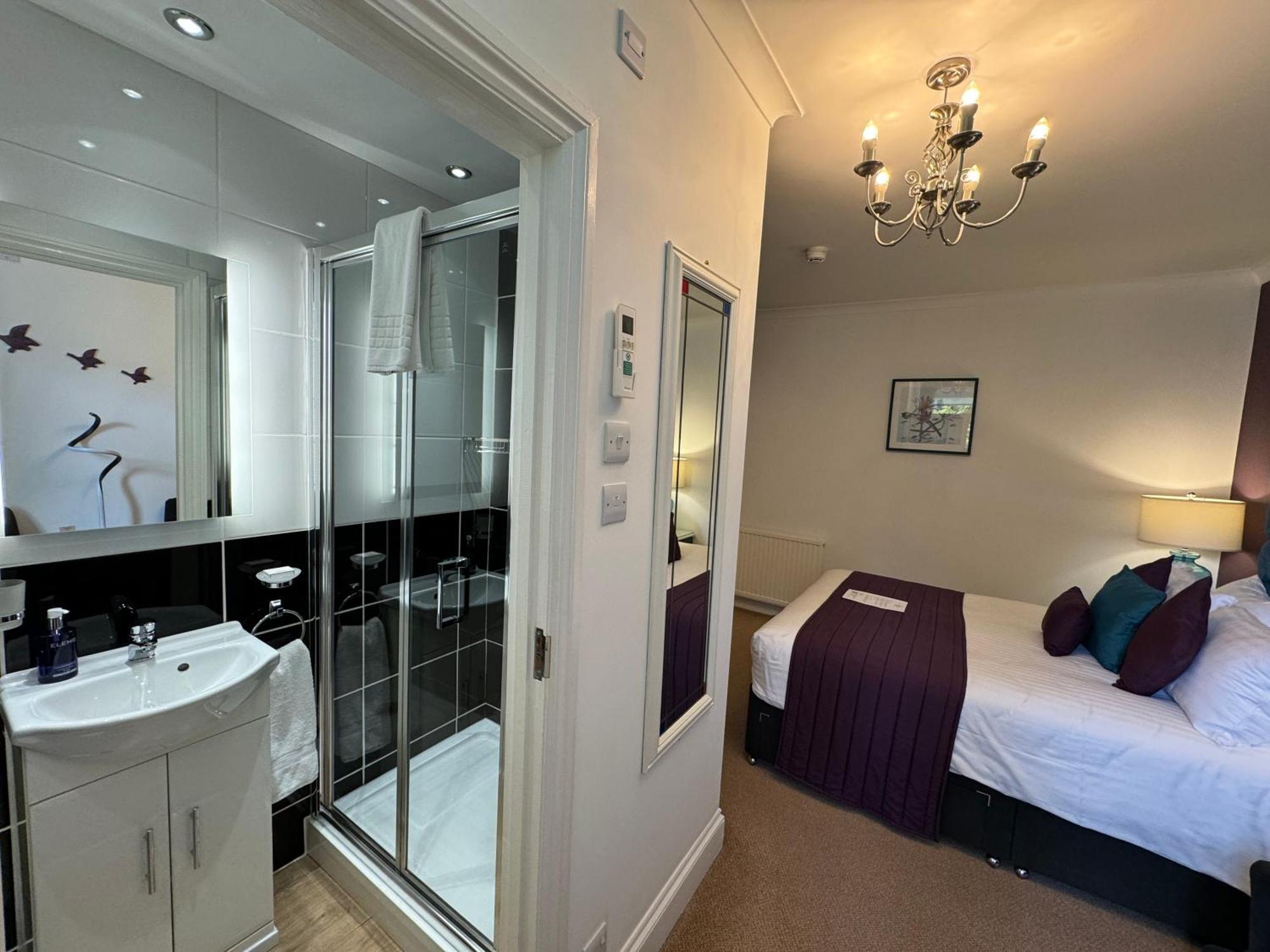The 25 Boutique B&B - Adults Only Bed & Breakfast Torquay