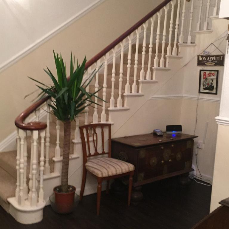 Clifton Grove Guest house