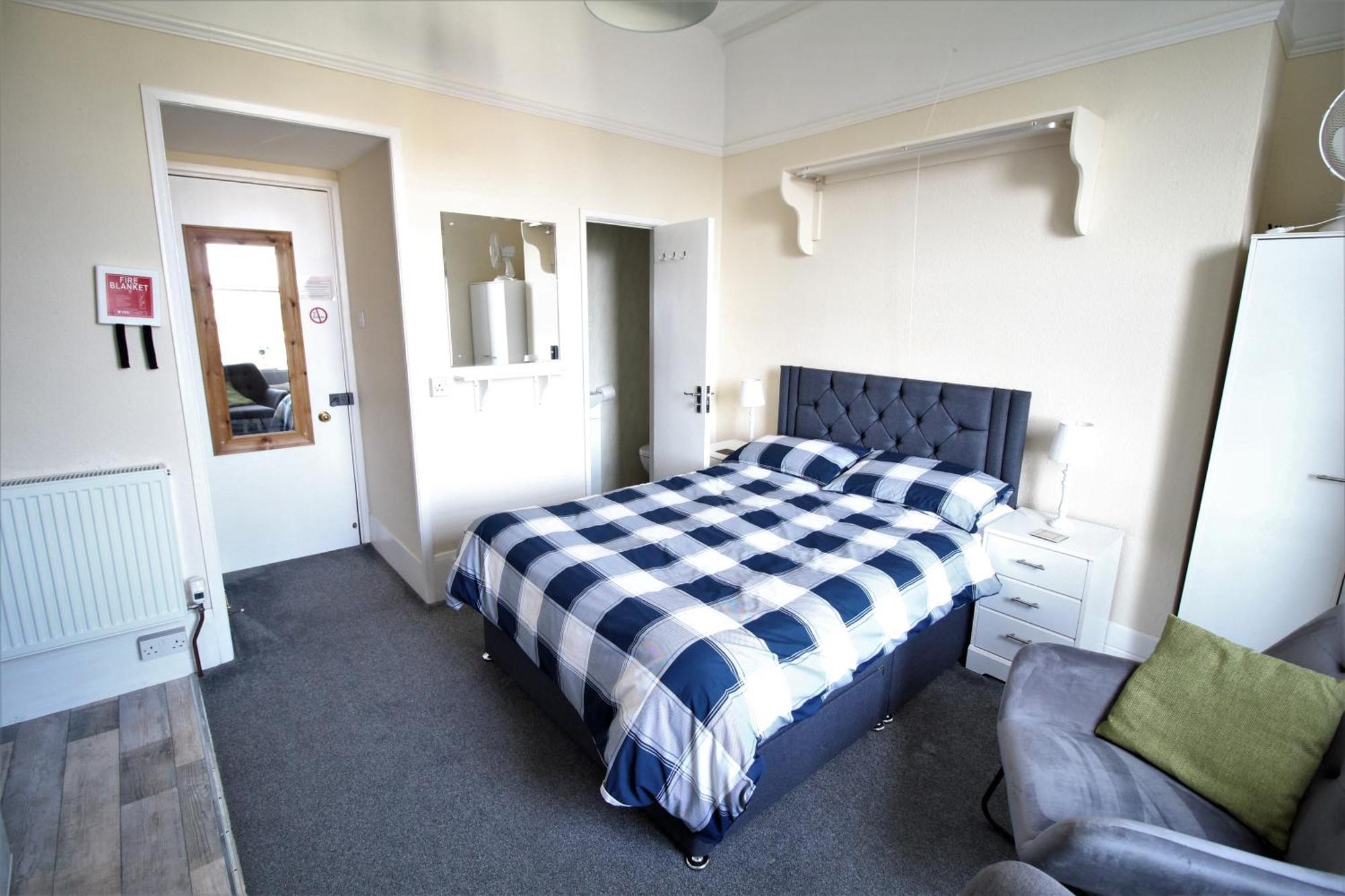 Chelston Dene Apartment *