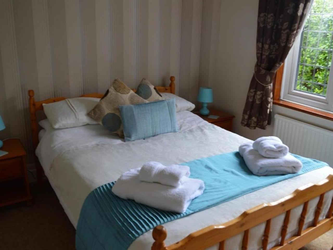 Bed & Breakfast Burleigh House , A Cosy Retreat In Agatha Christie's Hometown Torquay