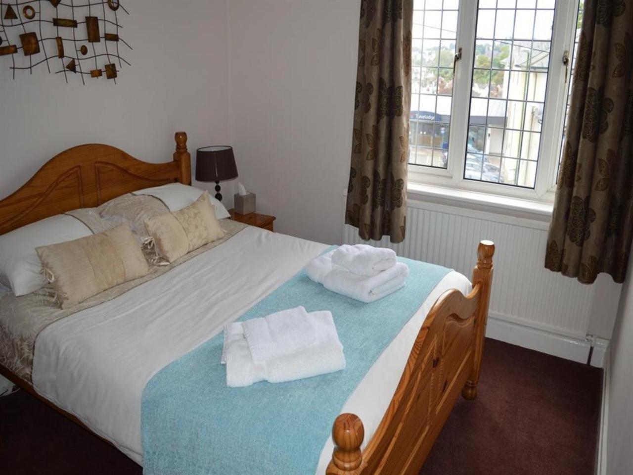 Burleigh House , A Cosy Retreat In Agatha Christie's Hometown 4* Torquay