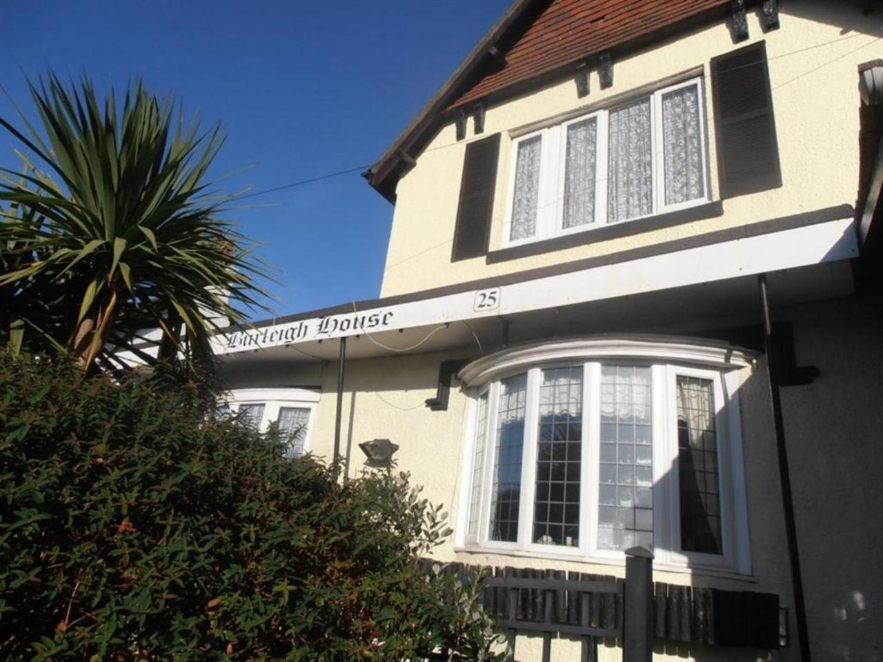 Bed & Breakfast Burleigh House , A Cosy Retreat In Agatha Christie's Hometown Torquay
