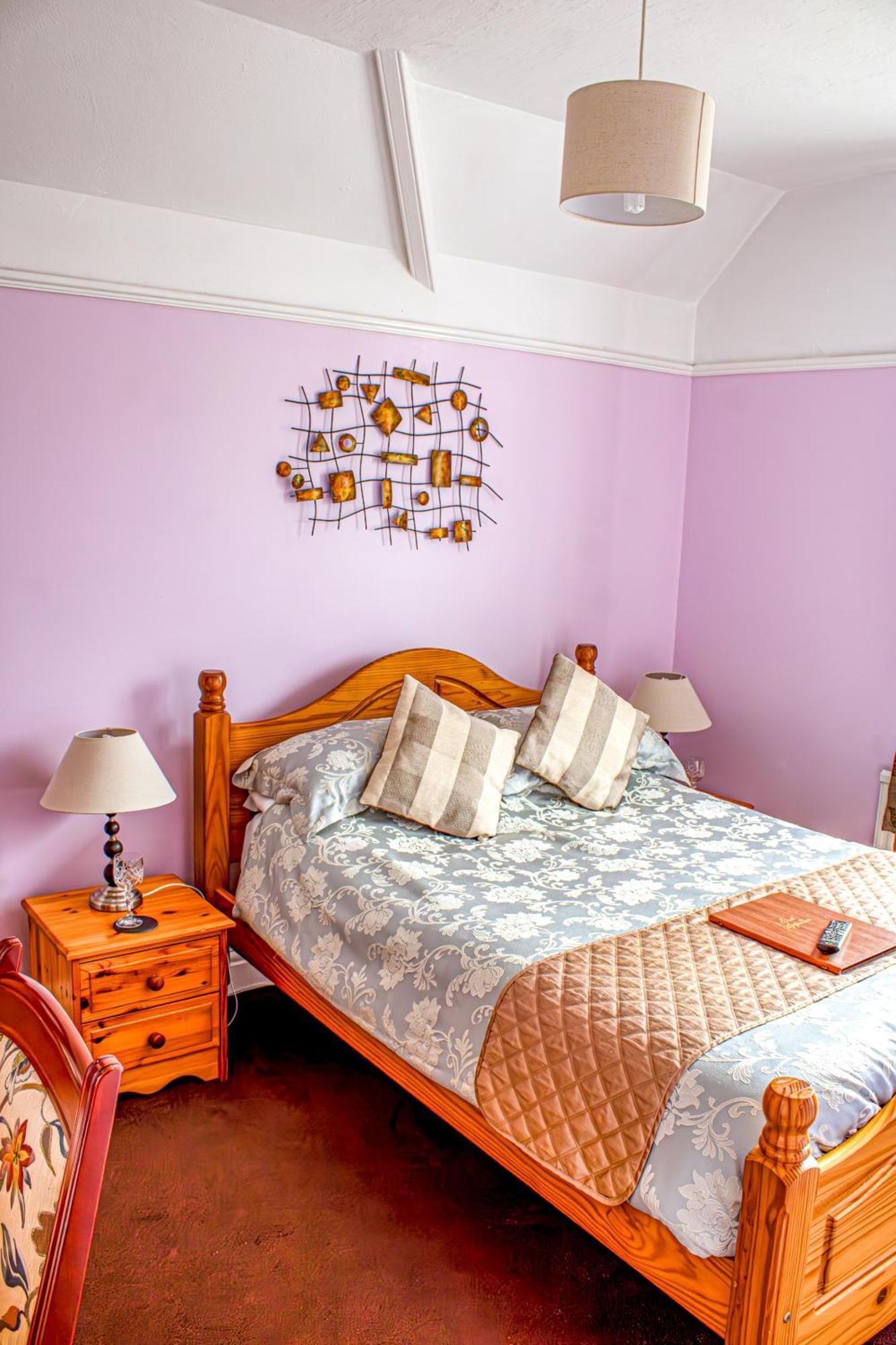 Burleigh House , A Cosy Retreat In Agatha Christie's Hometown Torquay