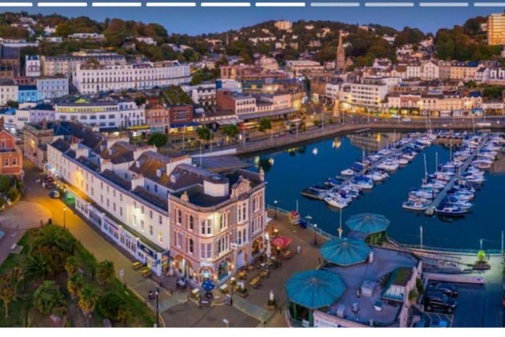 Sea View With Large Balcony Apartment Torquay