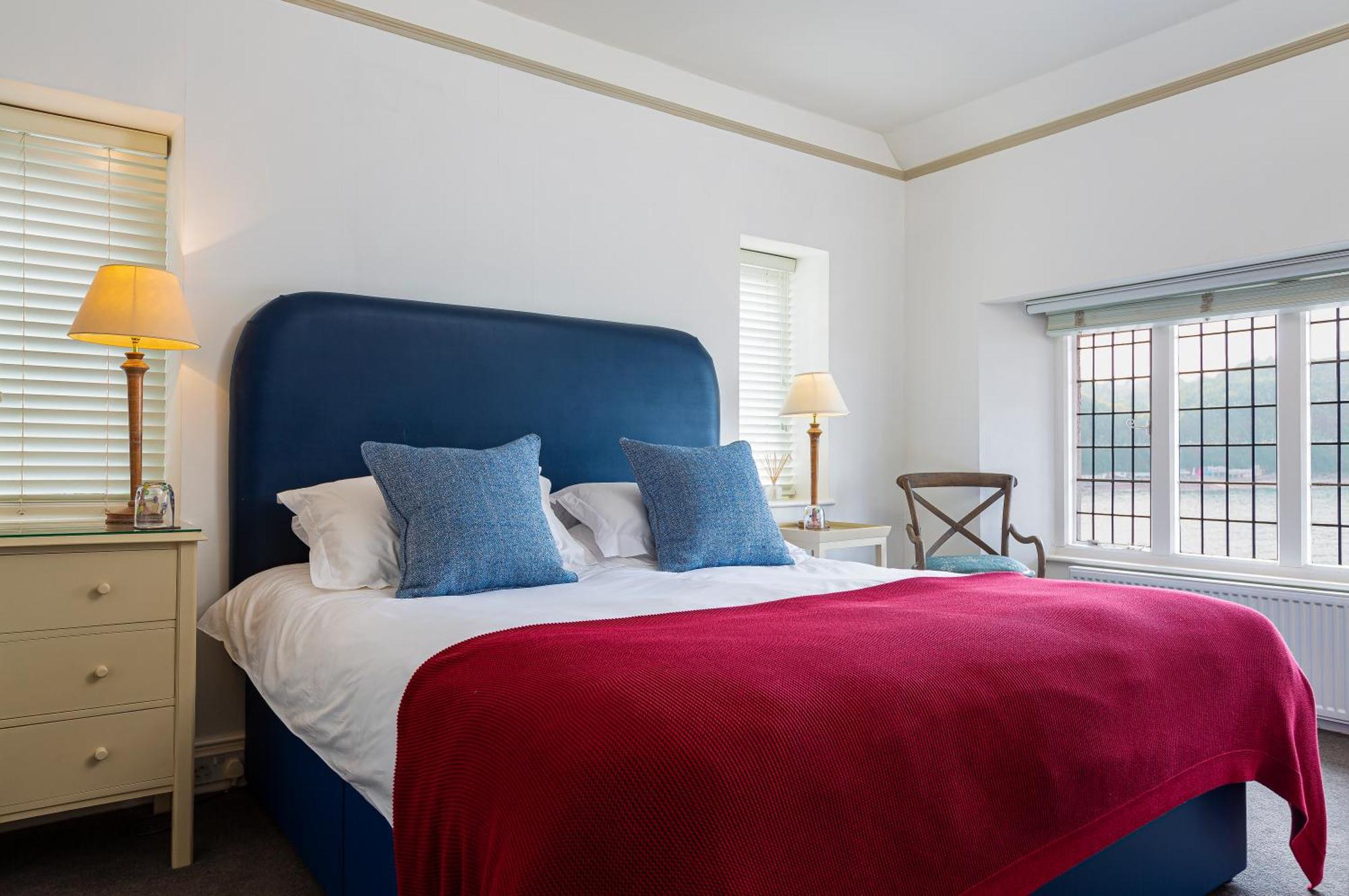 Cary Arms & Hotel
