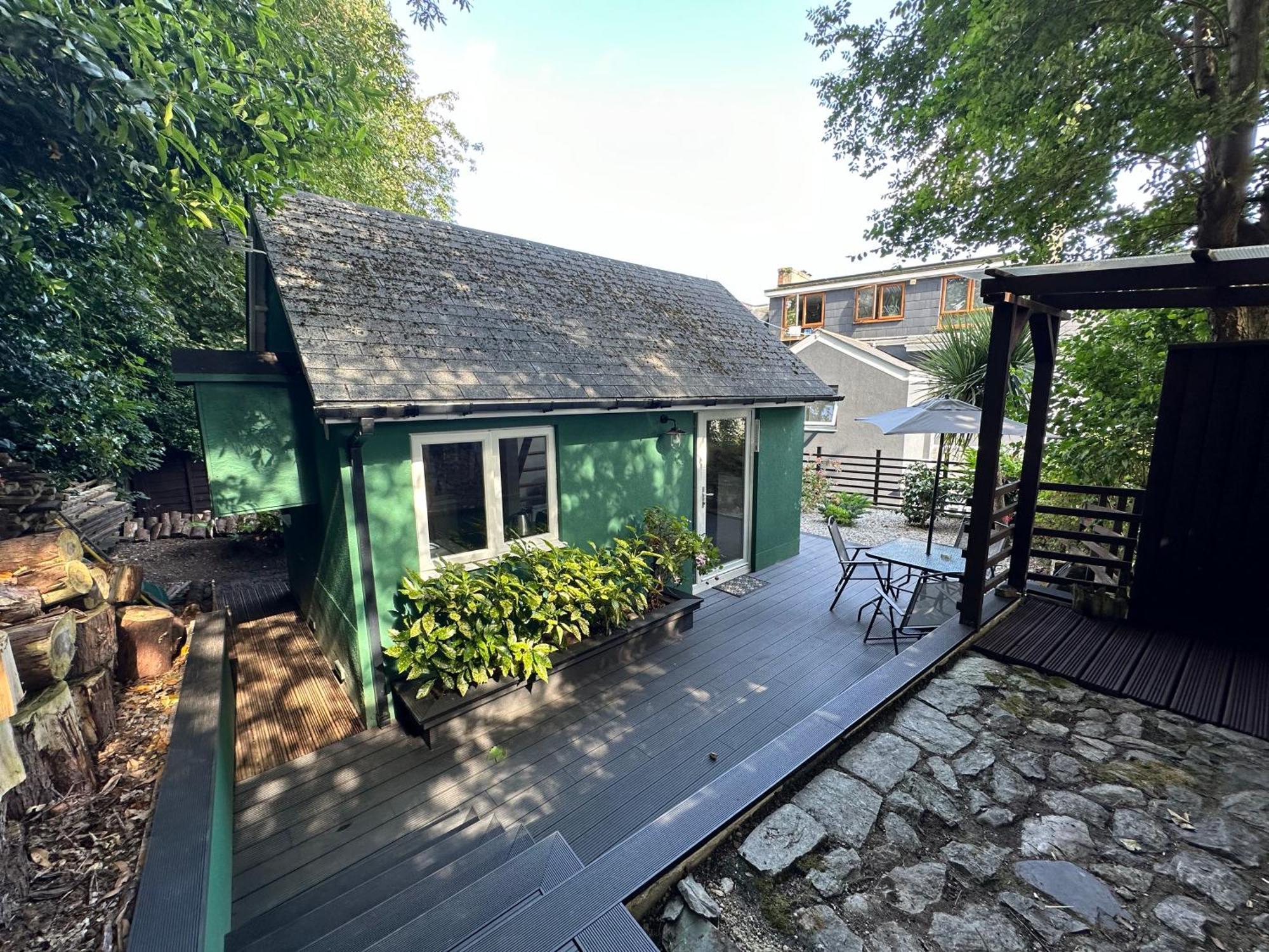 Aremo Garden House * Torquay