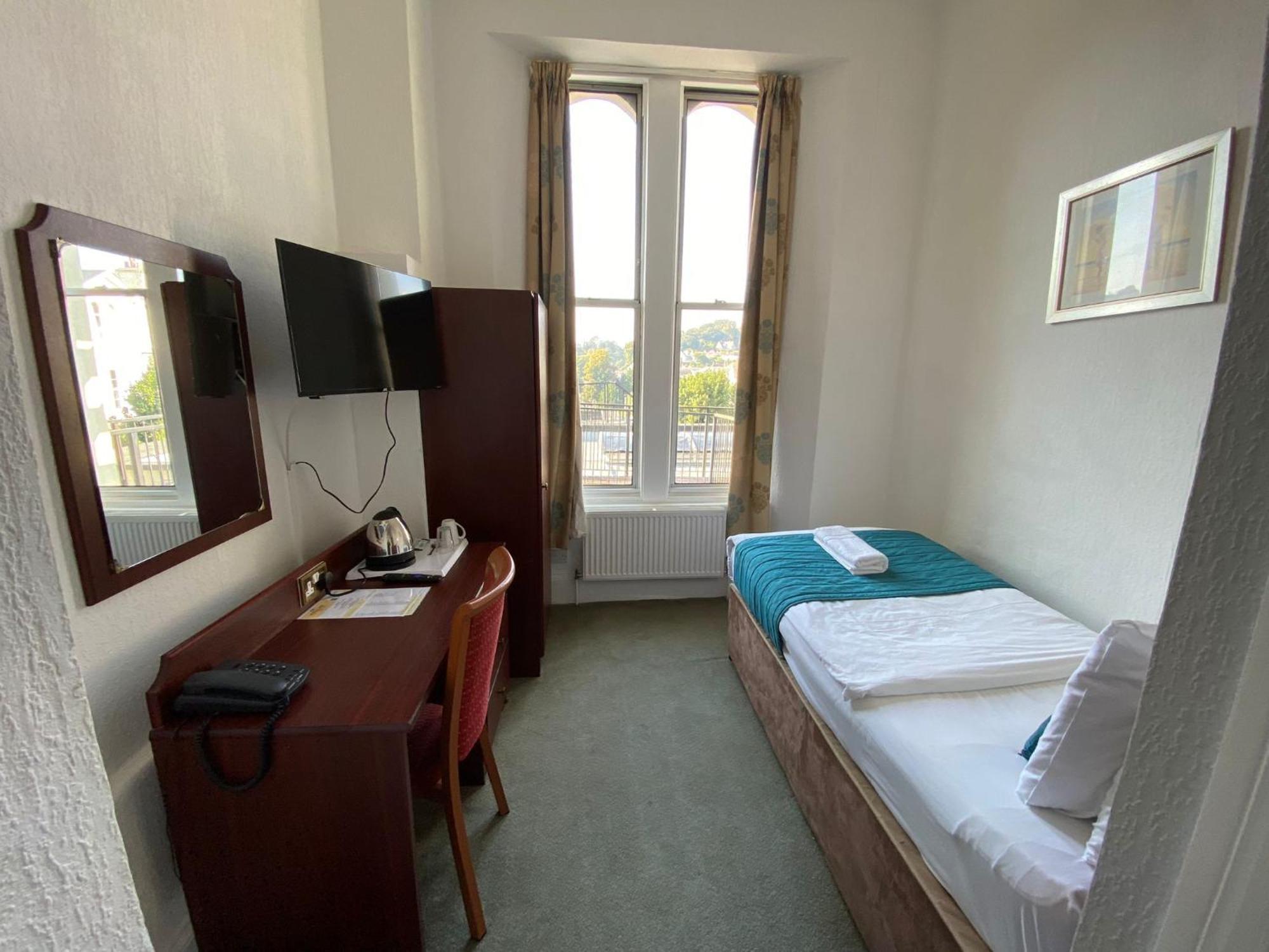Tor Park Bed & Breakfast 3*