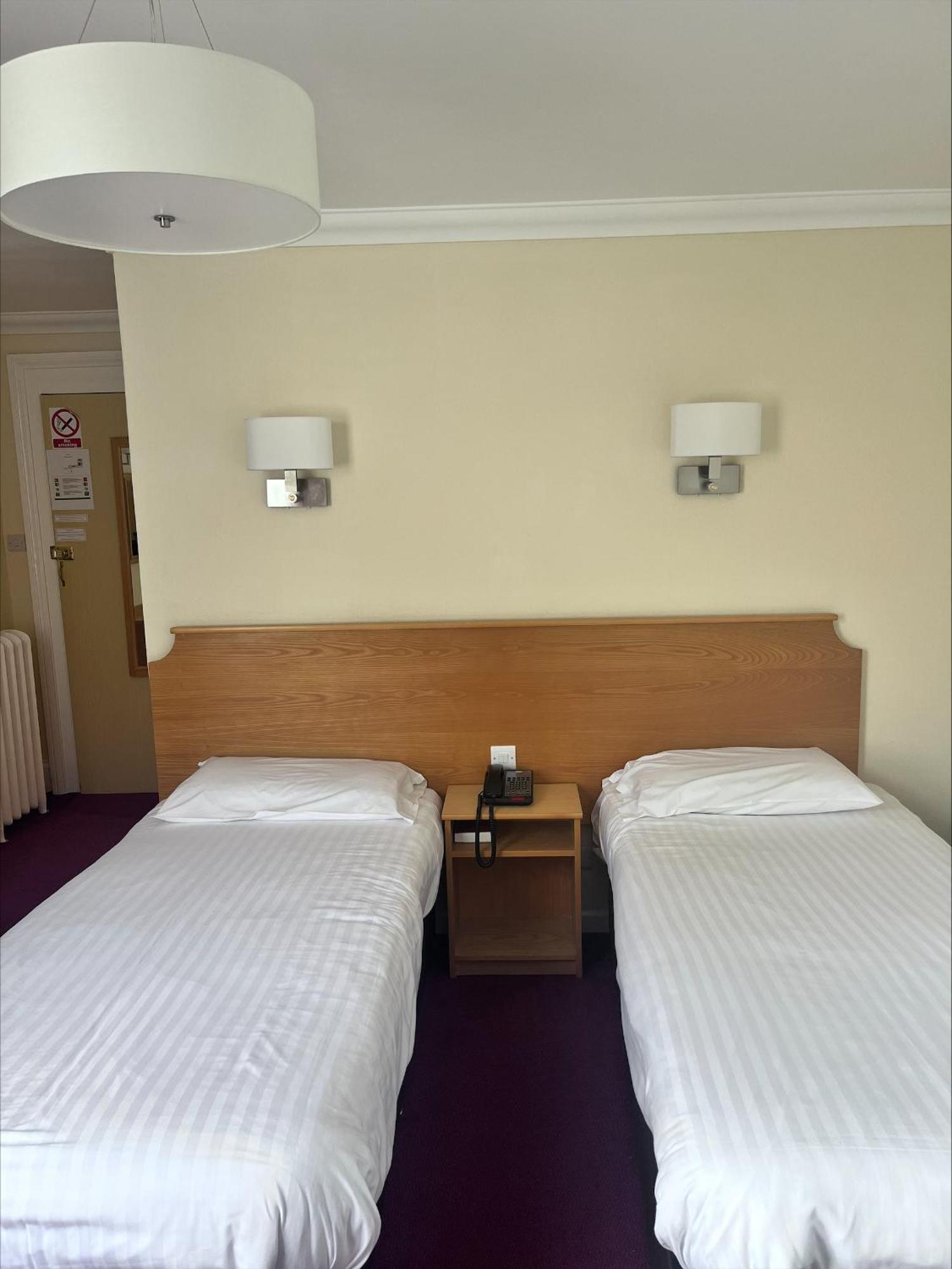 Hotel Templestowe Hotel, Number One For Entertainment In