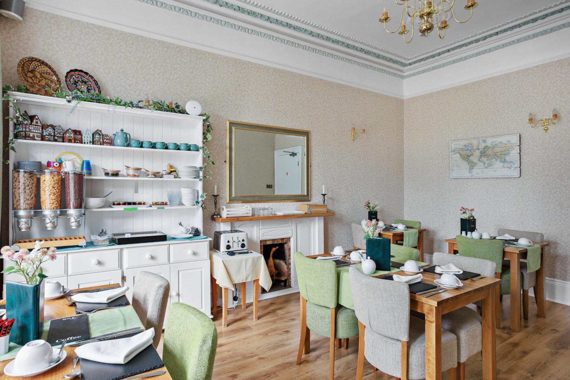 Kings Guest house 4*