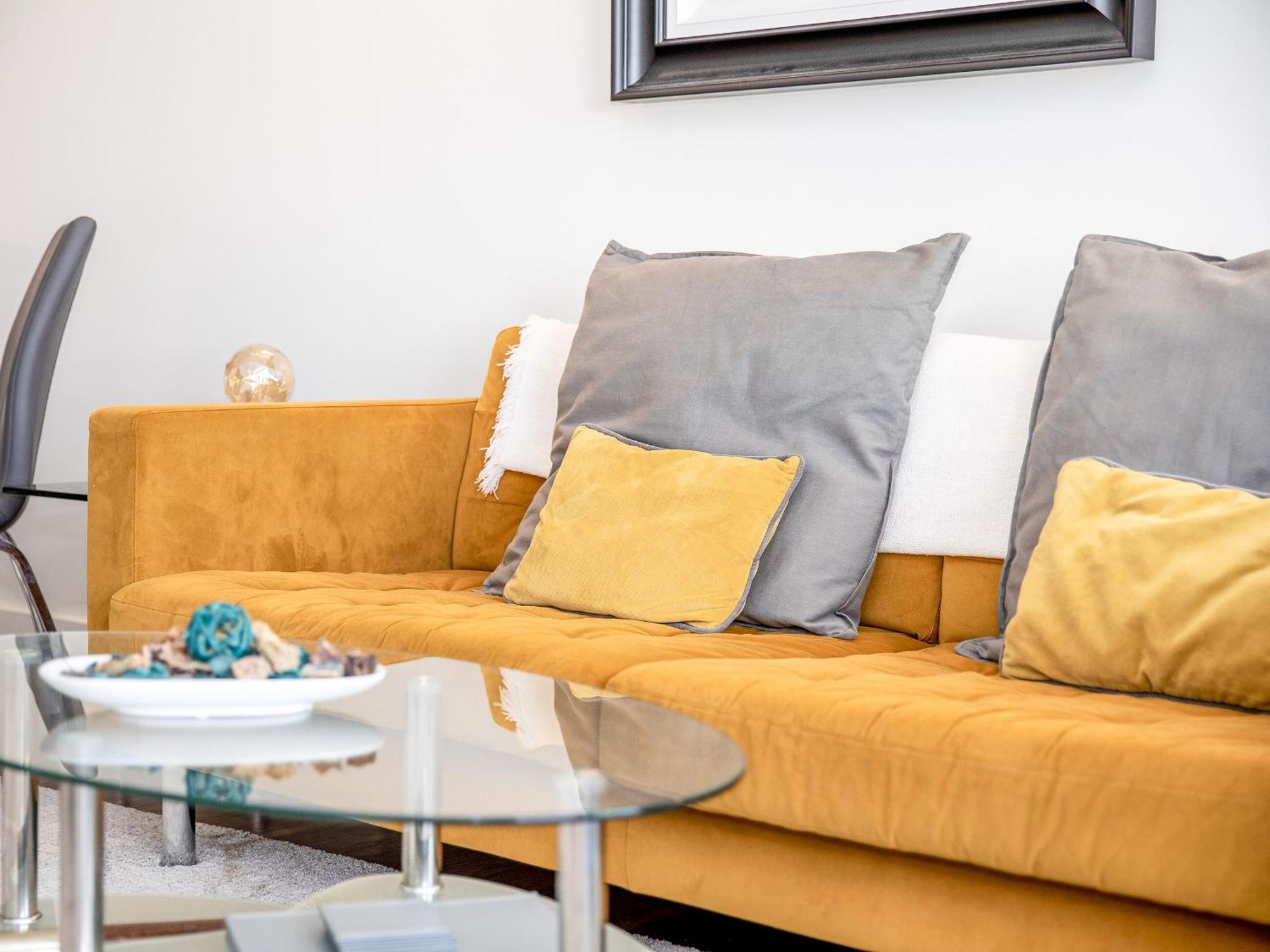 17 Air-conditioned Bedrooms Apartment Torquay