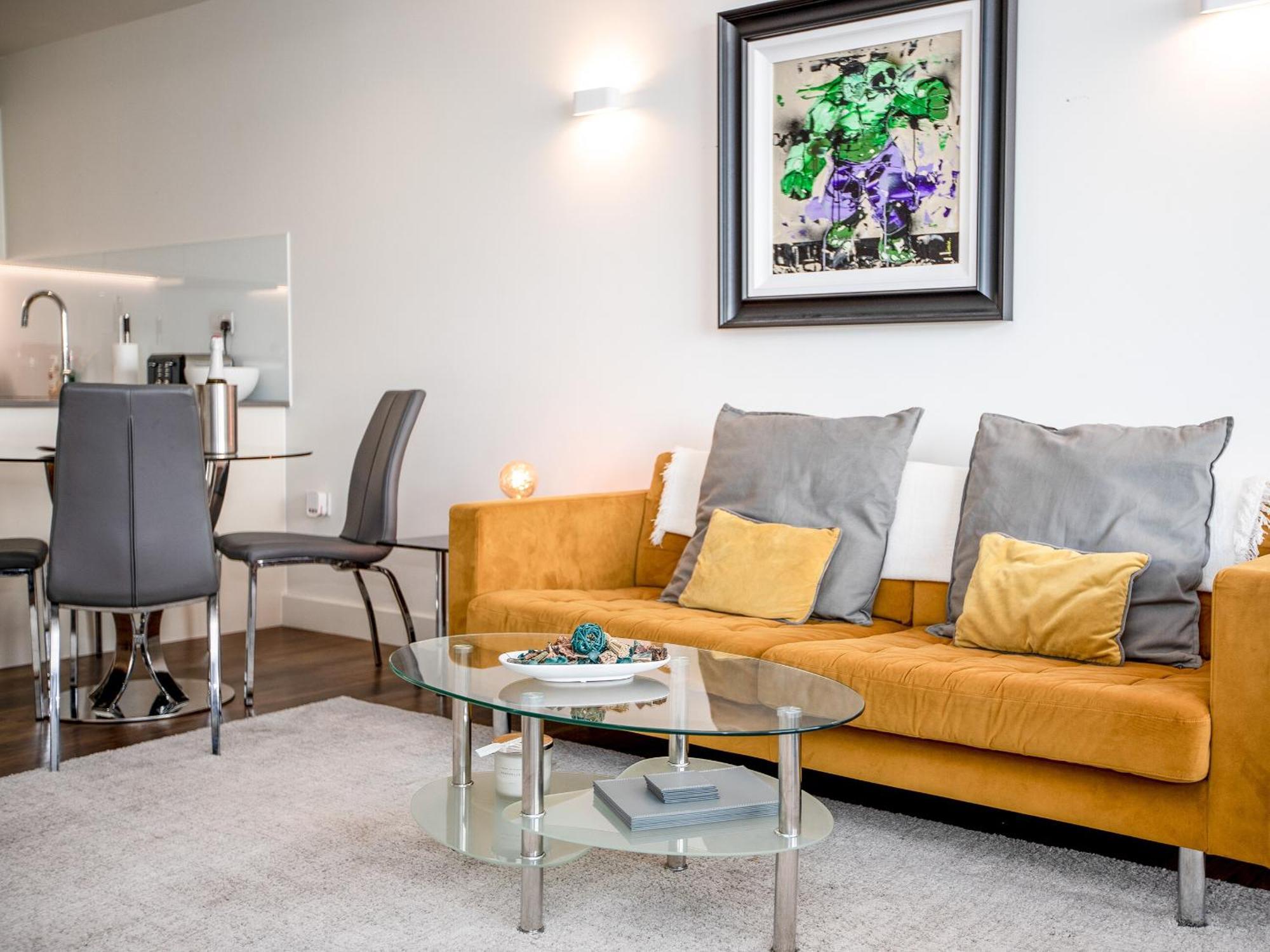 17 Air-conditioned Bedrooms Torquay