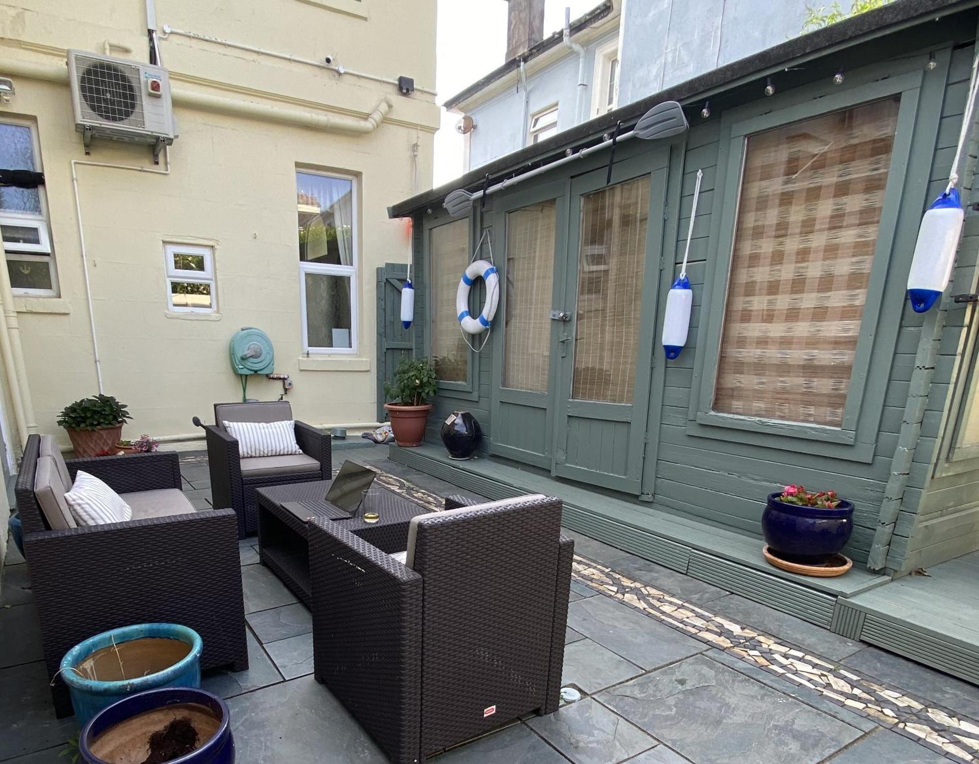 Kingston House Bed & Breakfast 5*