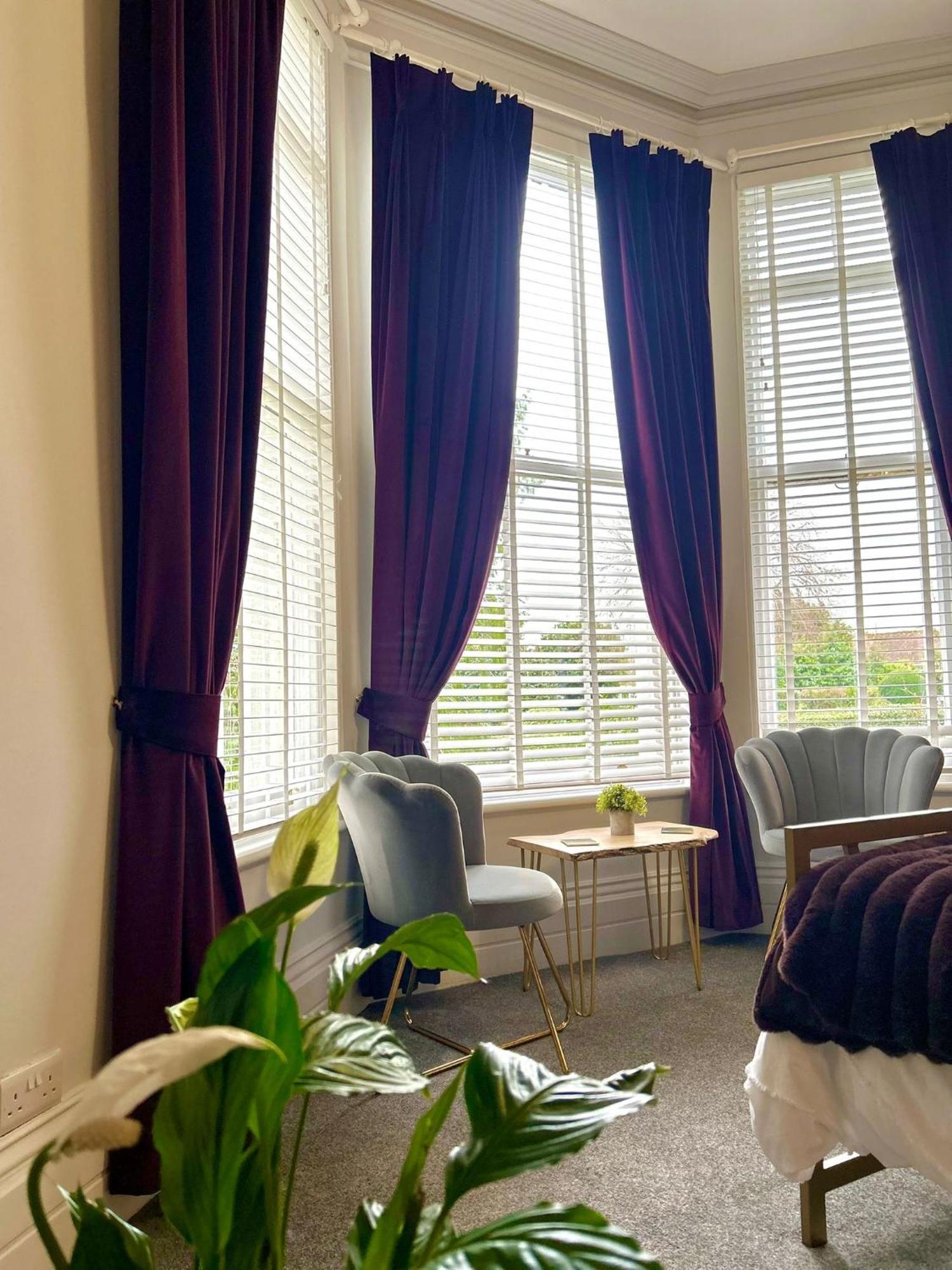 Apartment New Stunning By The Sea In Torquay