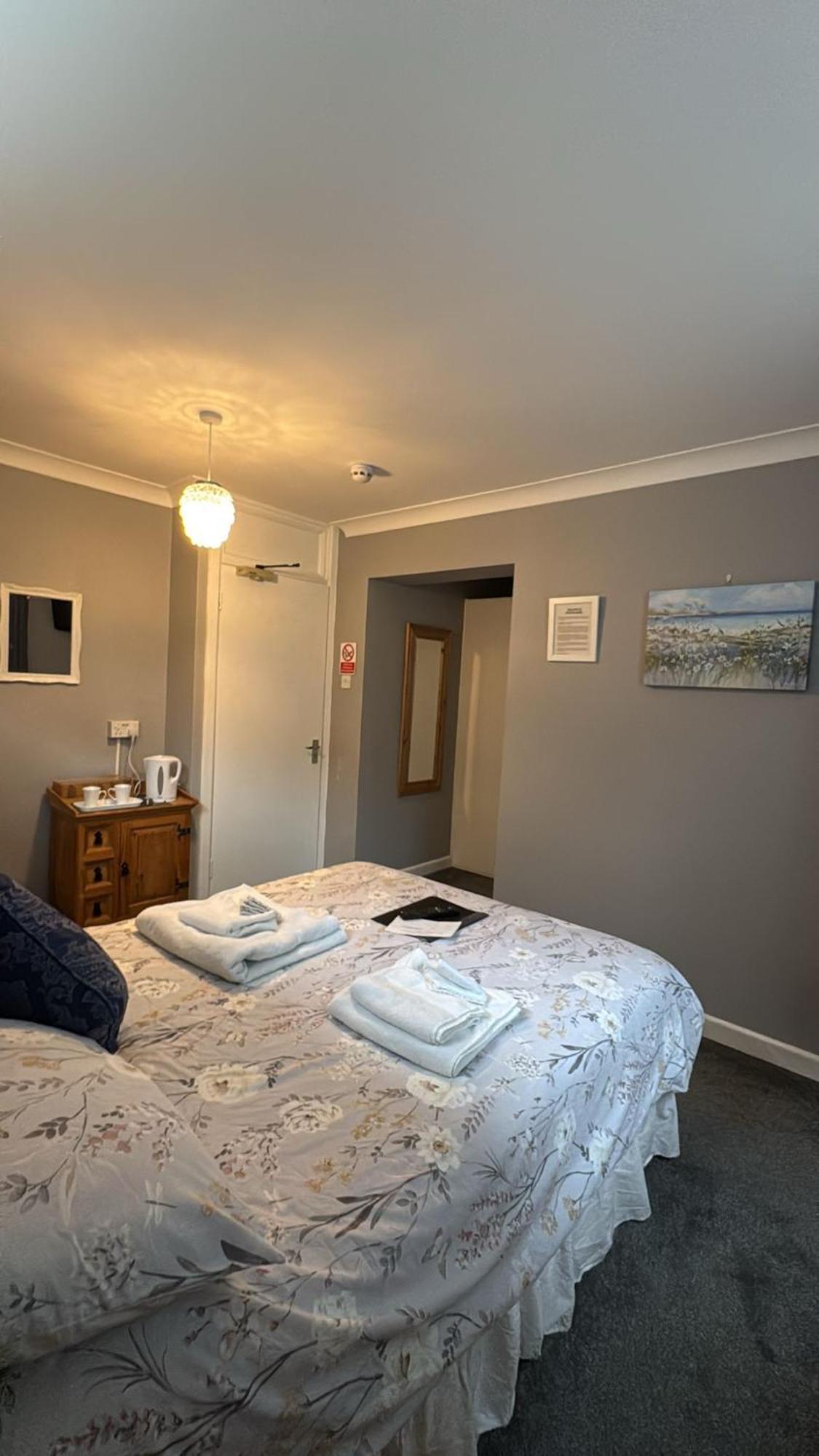 Newton House Bed & Breakfast