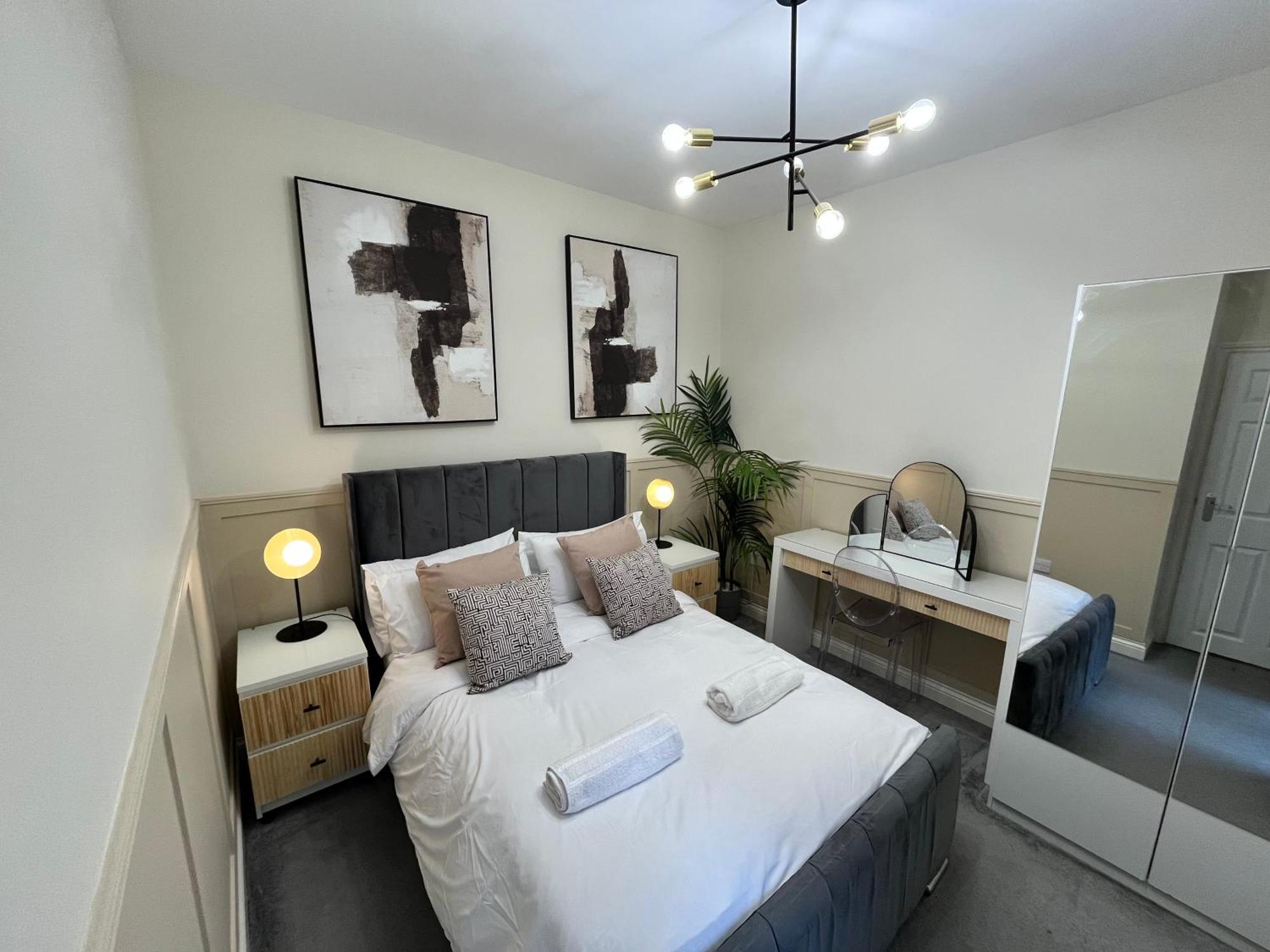 Apartment Heart Of By Harbourside, Perfect Location! *