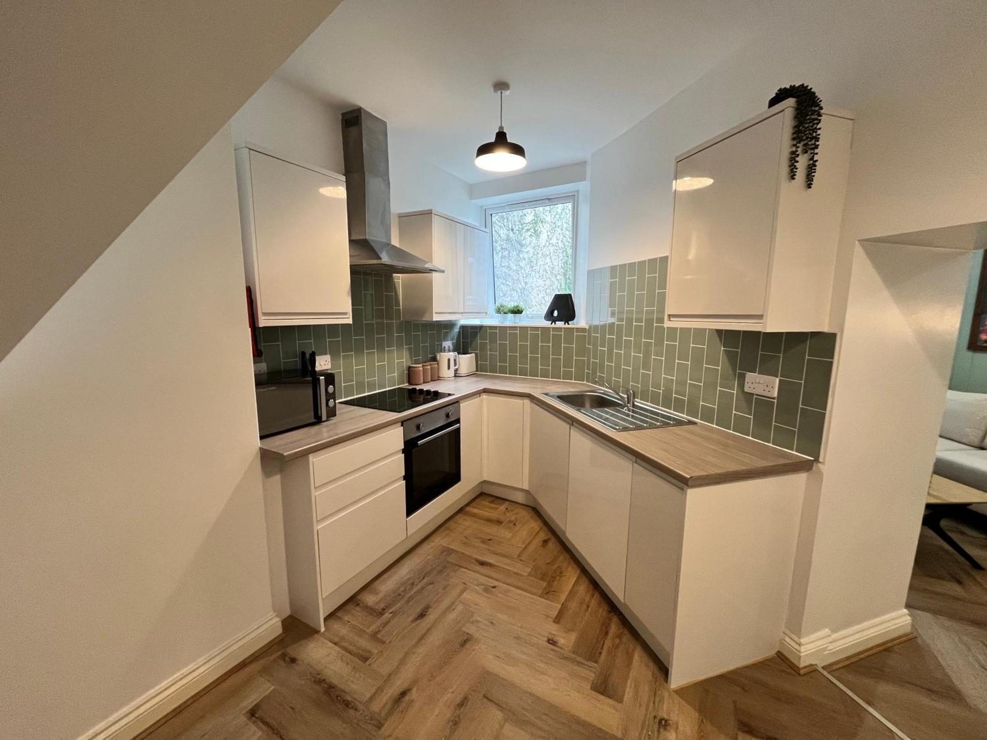 Apartment Heart Of By Harbourside, Perfect Location! *