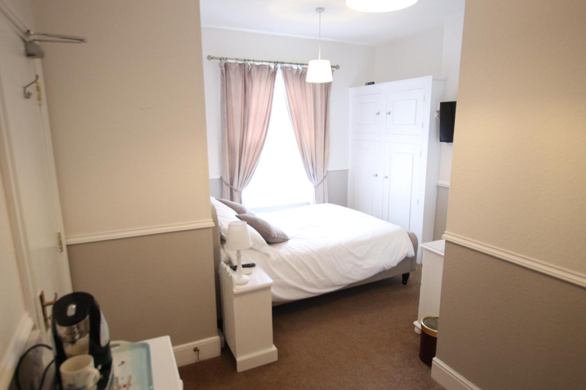 Gainsboro Guest house 3*