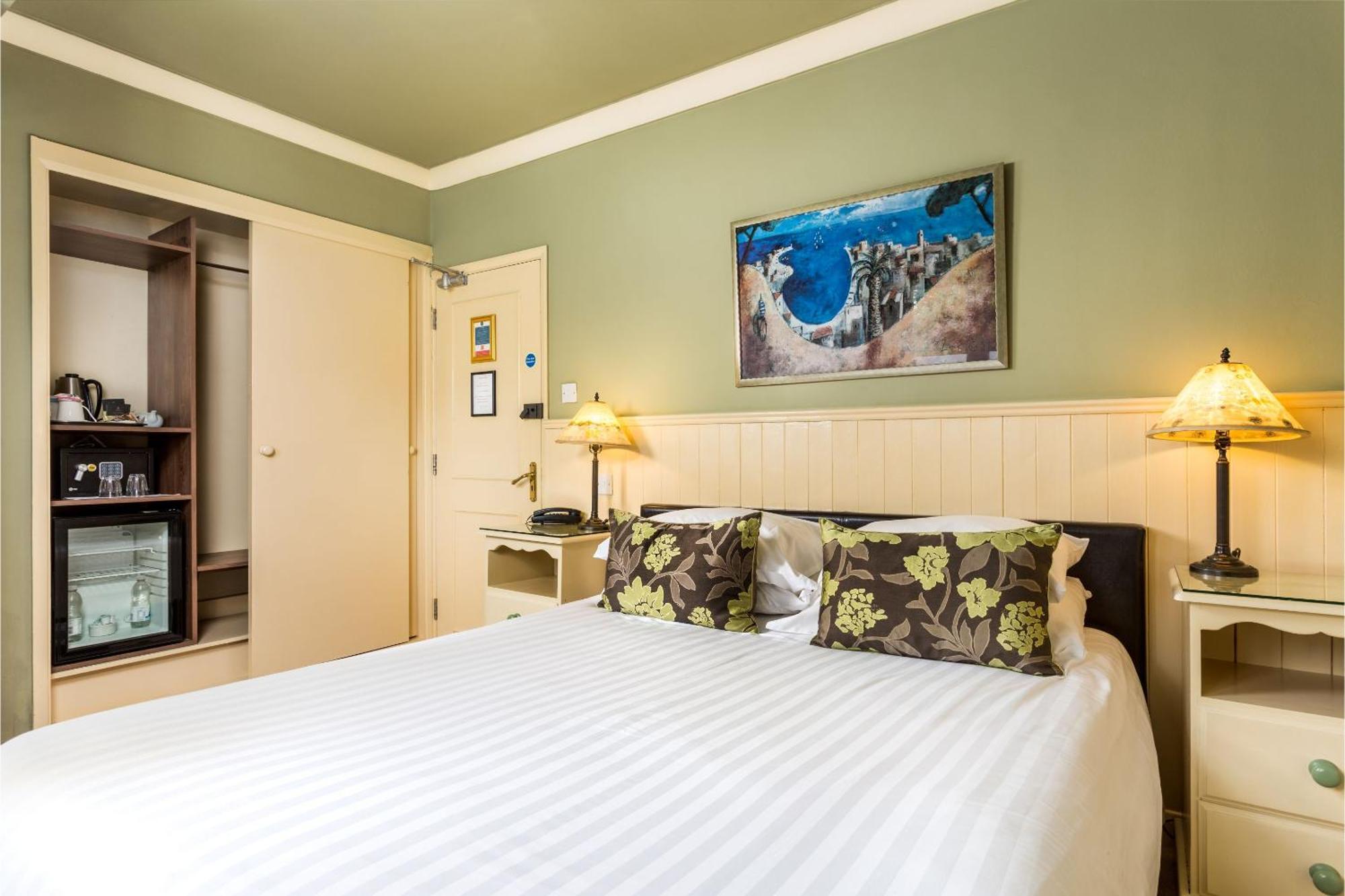 Hotel Orestone Manor