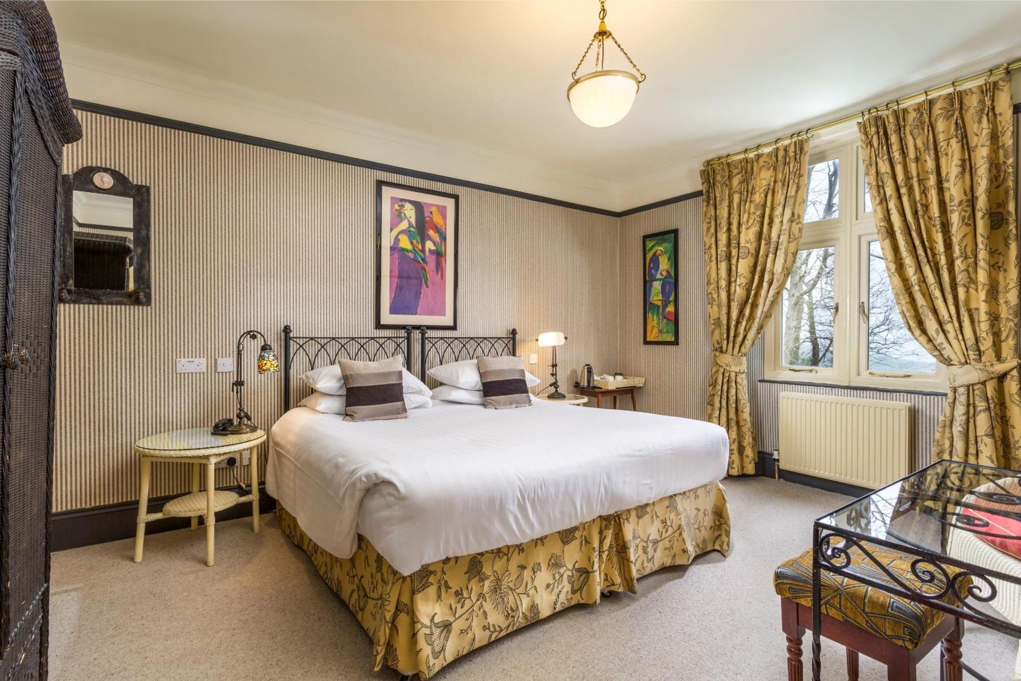 Orestone Manor 4*