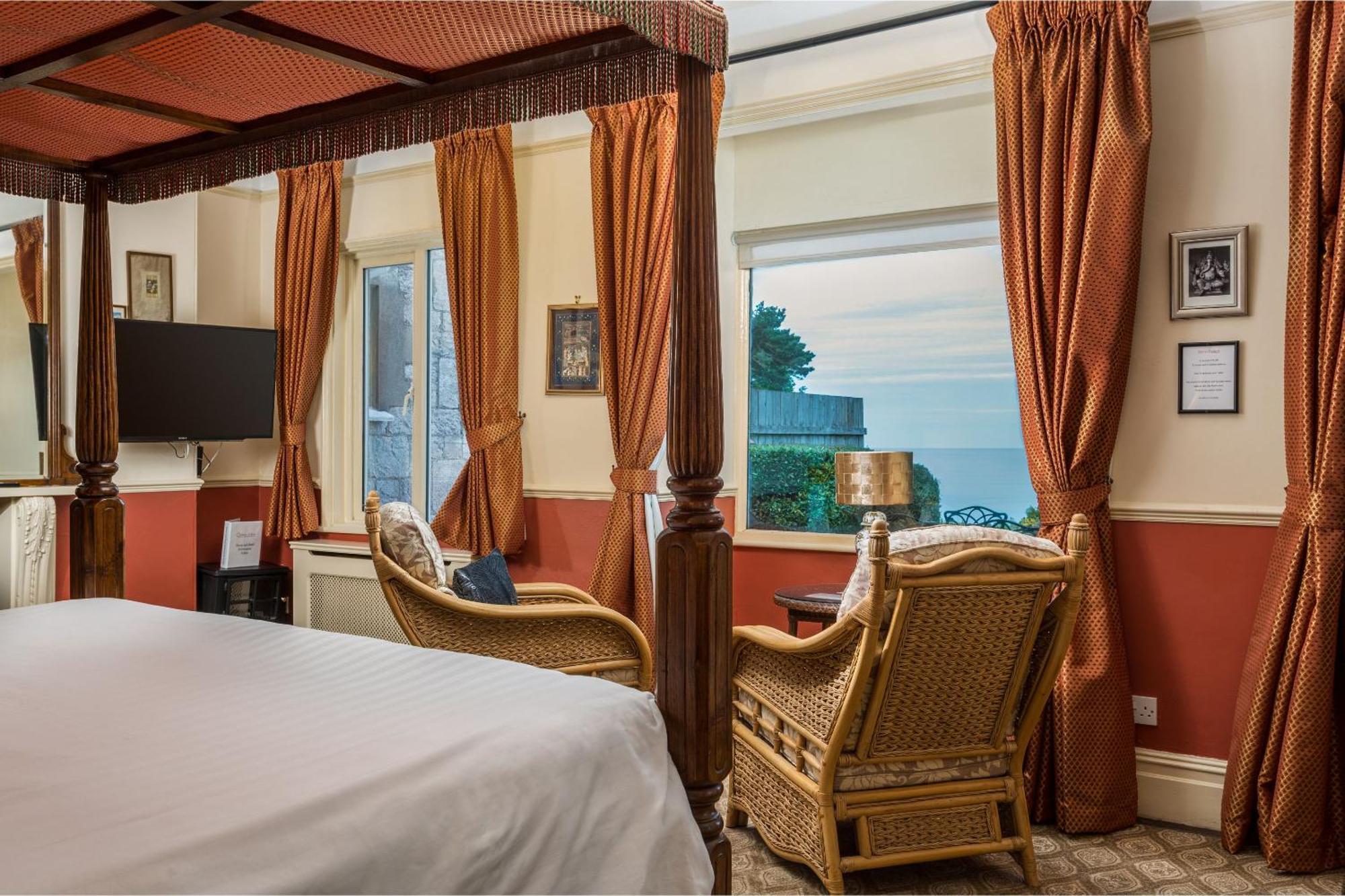 Orestone Manor Hotel