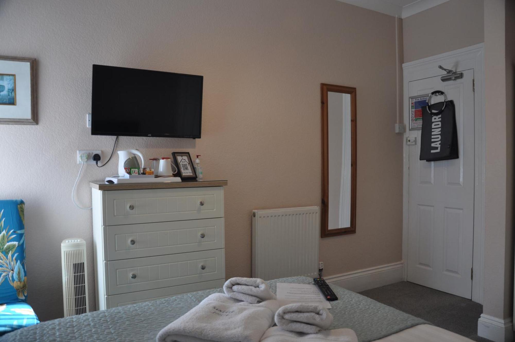 Peppers 4* Torquay