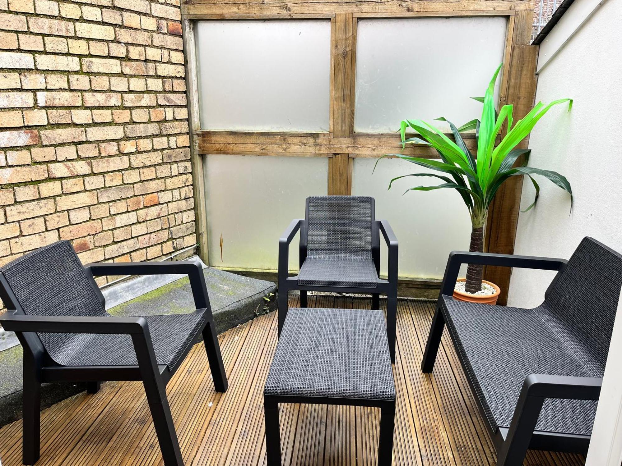 Apartment Heart Of By Harbourside, Perfect Location! *