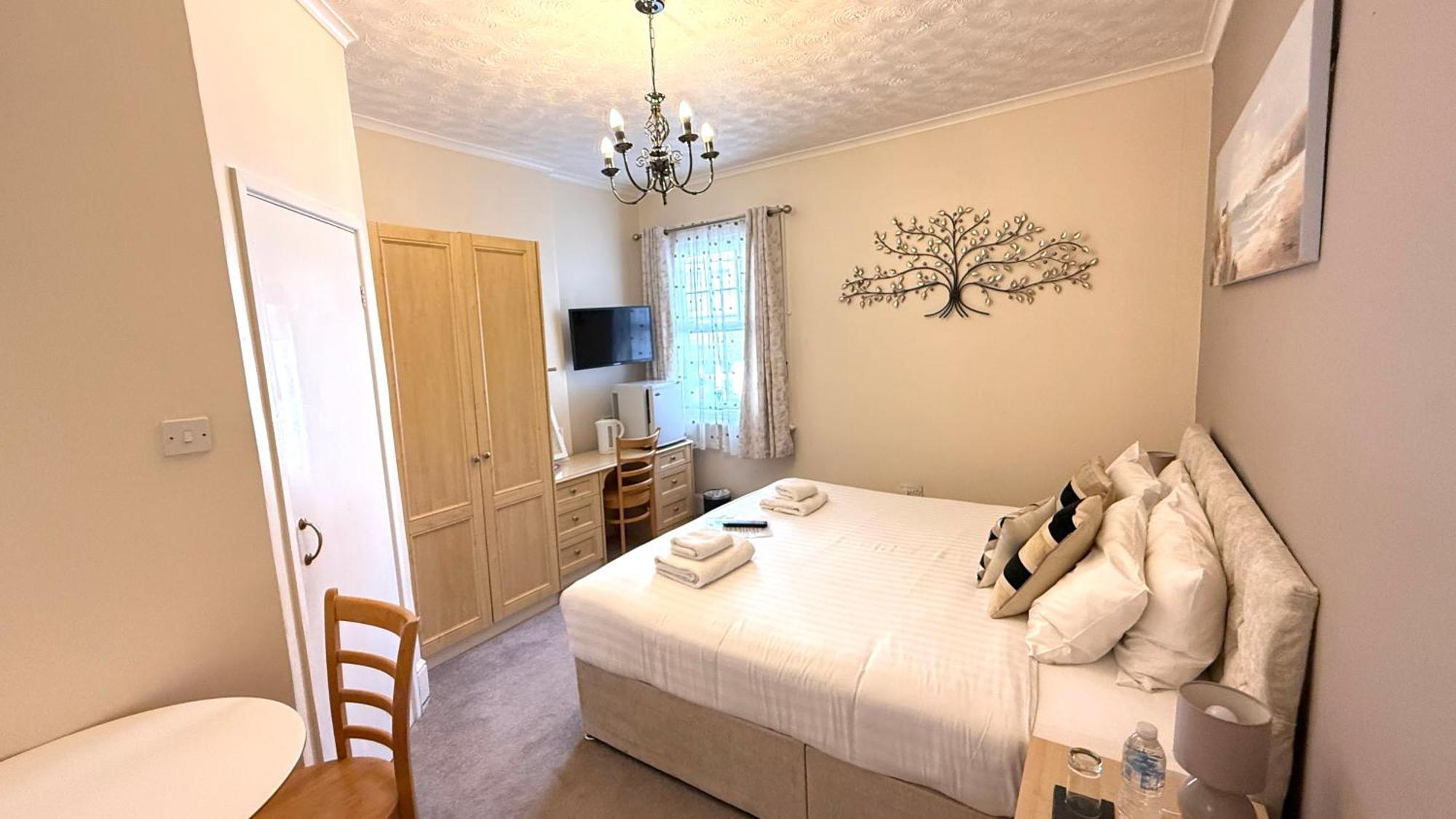 Tusker (adults Only) 2* Torquay