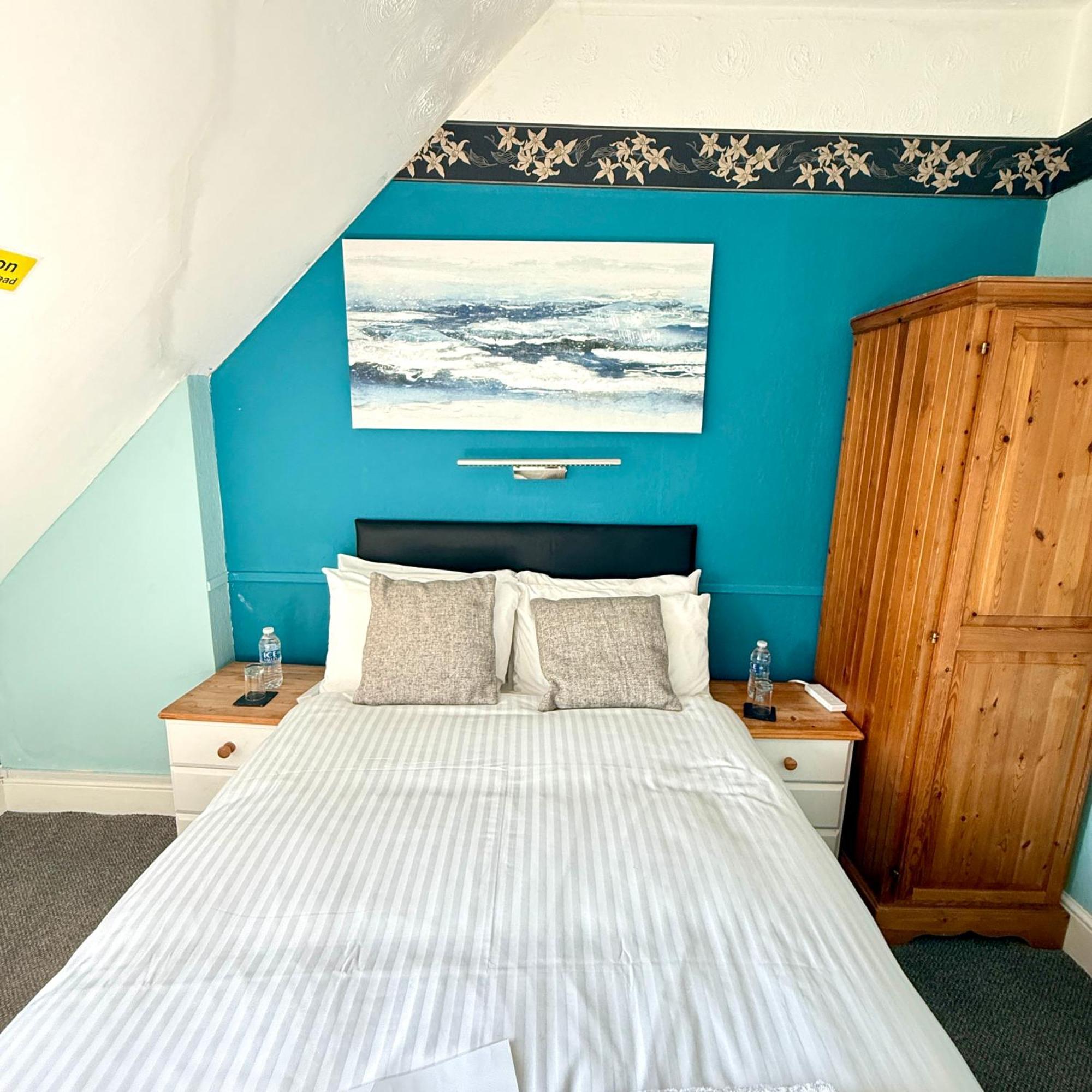 Tusker (adults Only) Guest house 2*